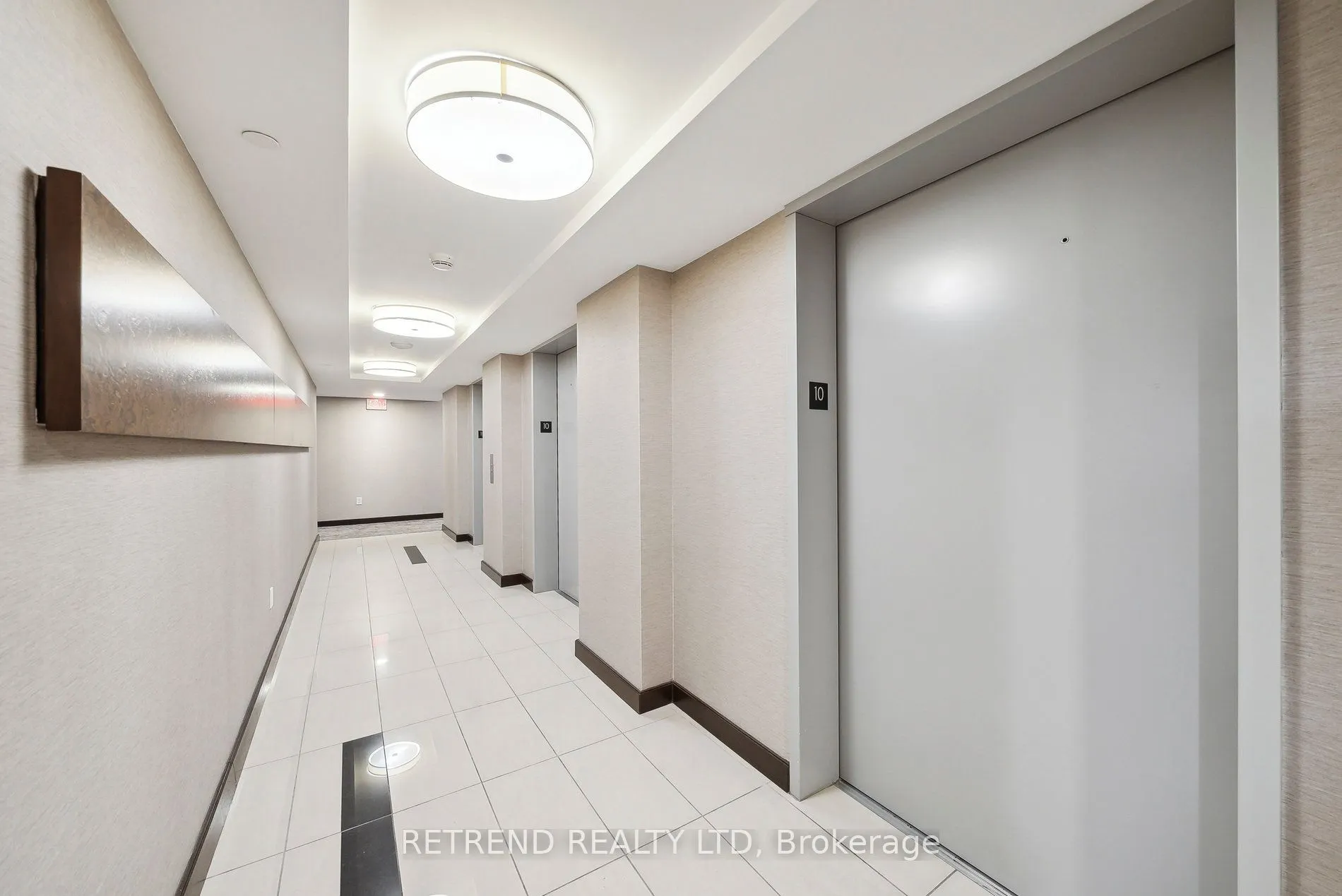 386 Yonge Street, #1004