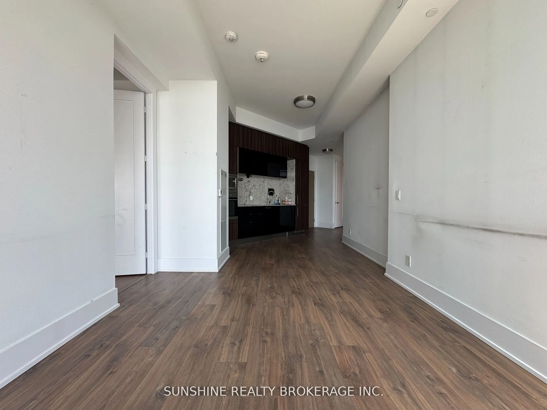 1 Edgewater Drive, #Ph05