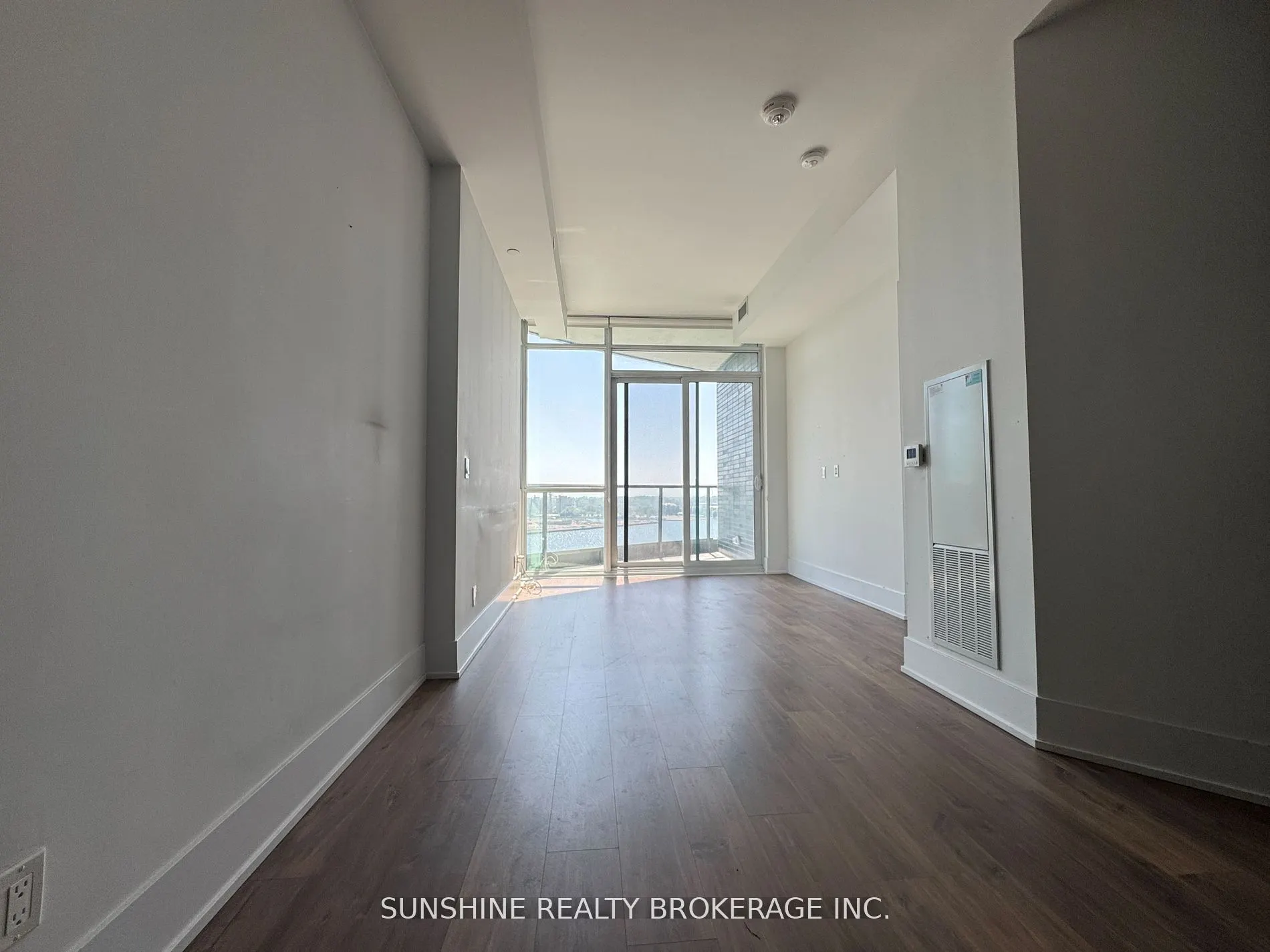 1 Edgewater Drive, #Ph05