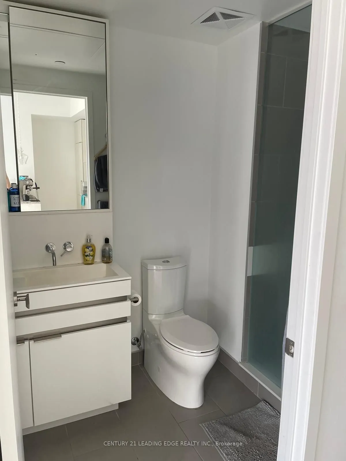 197 Yonge Street, #1413