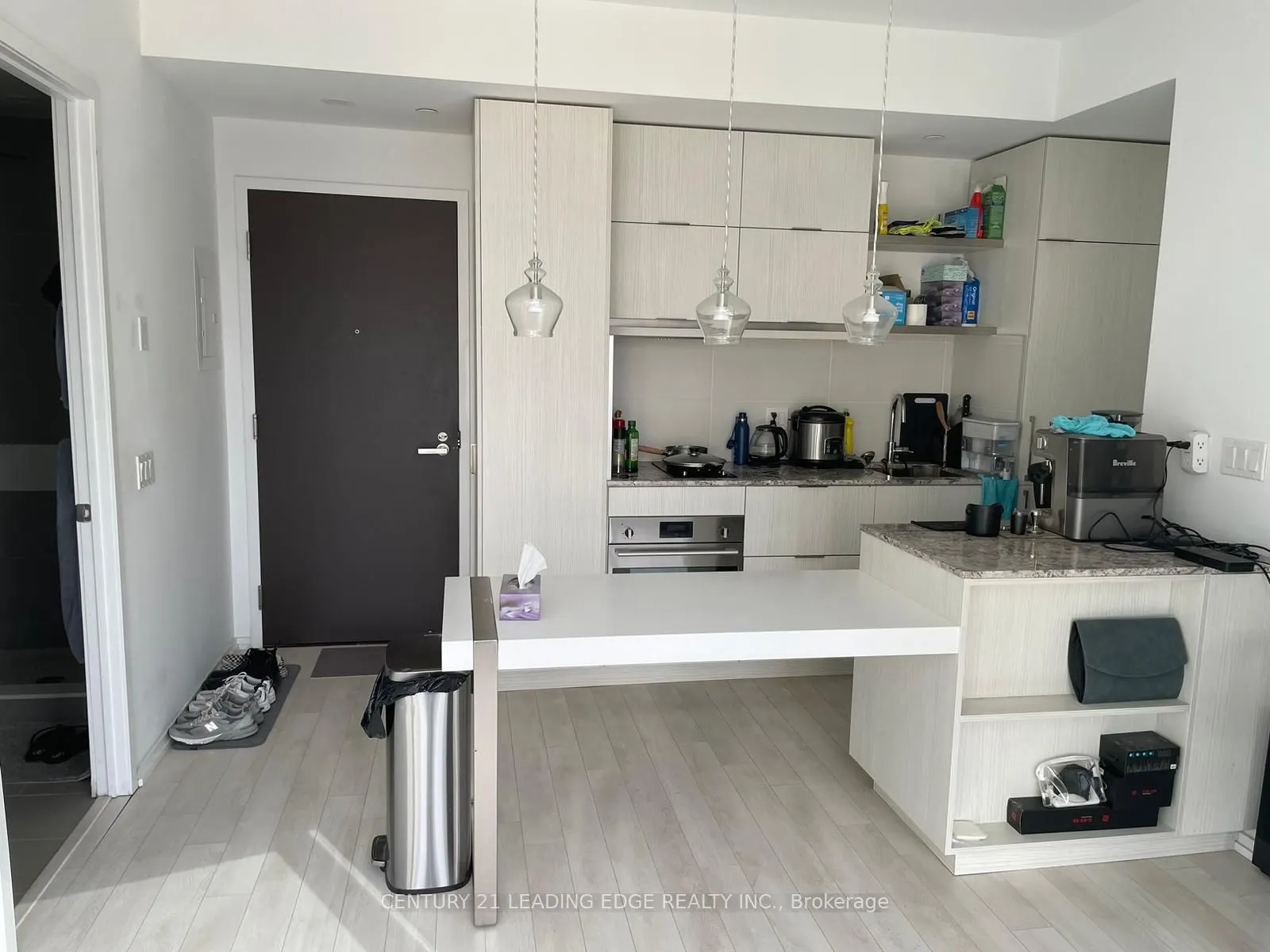 197 Yonge Street, #1413