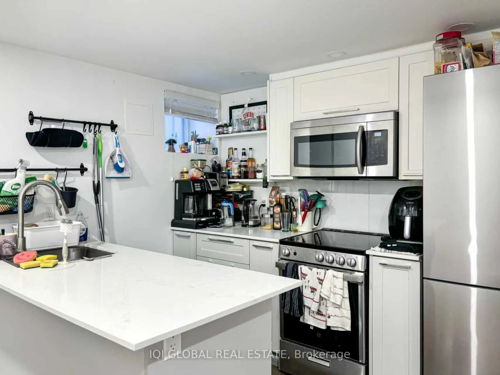 12 Rusholme Park Crescent, #lower