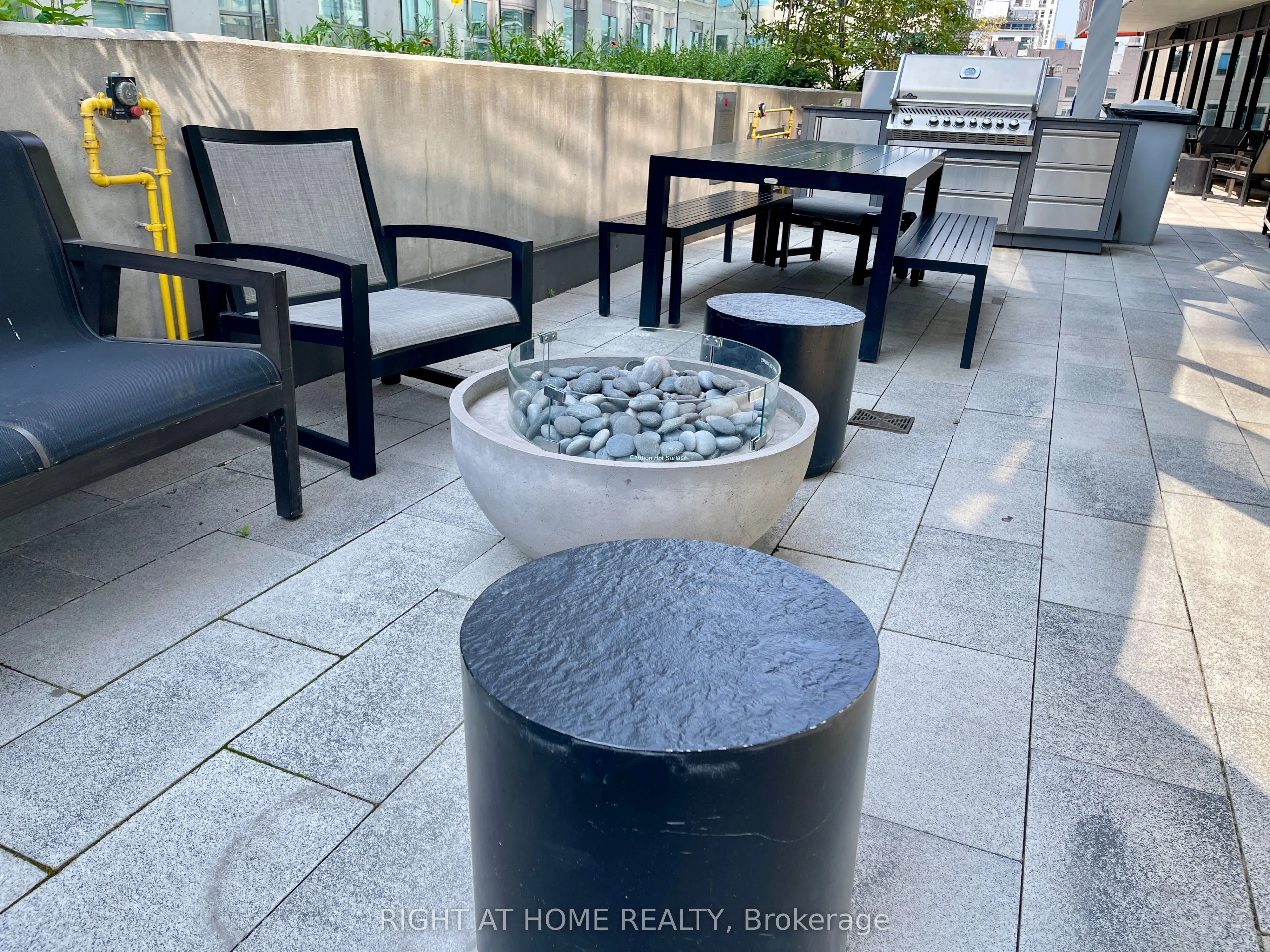 215 Queen Street W, #2407