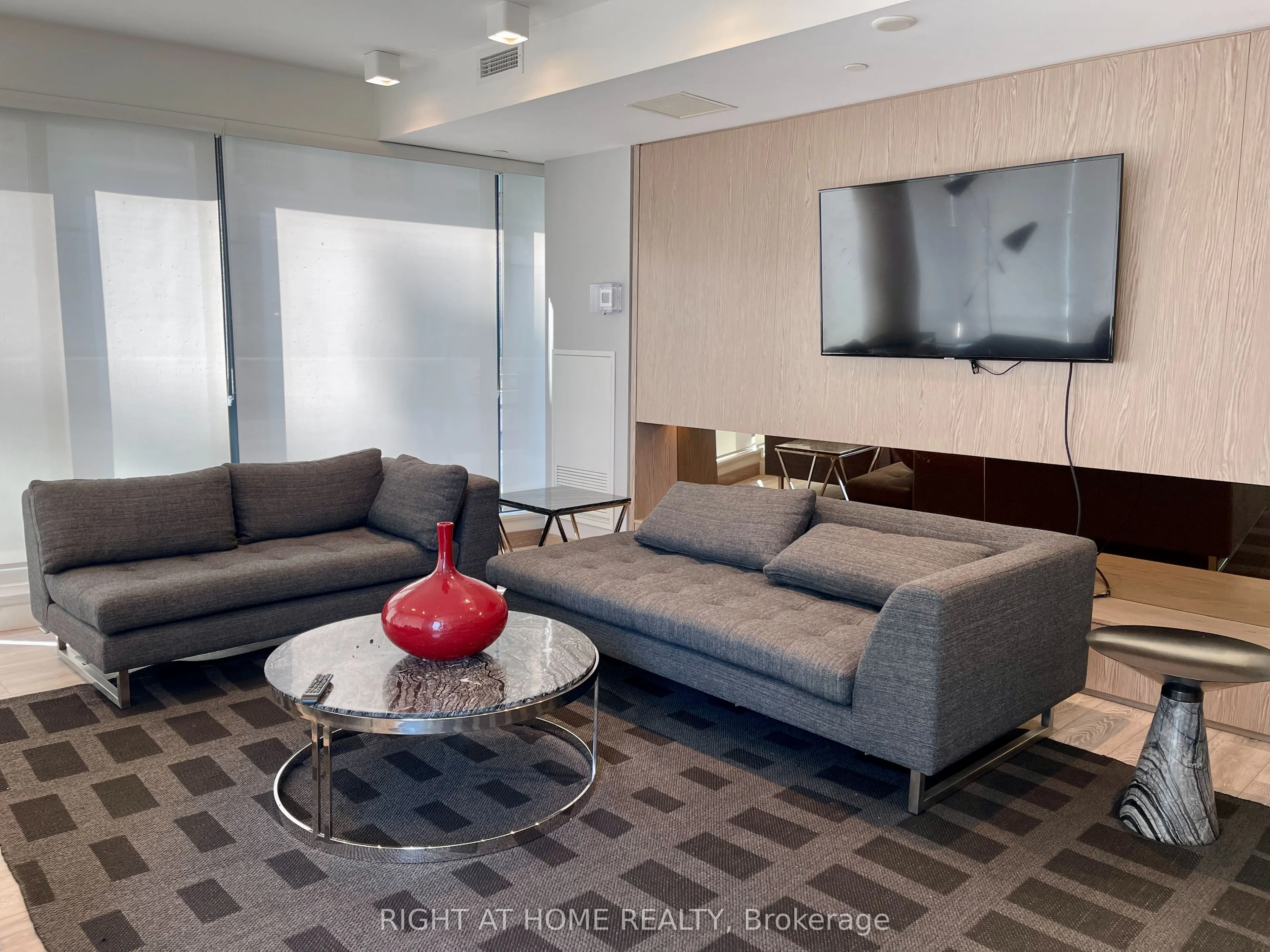 215 Queen Street W, #2407