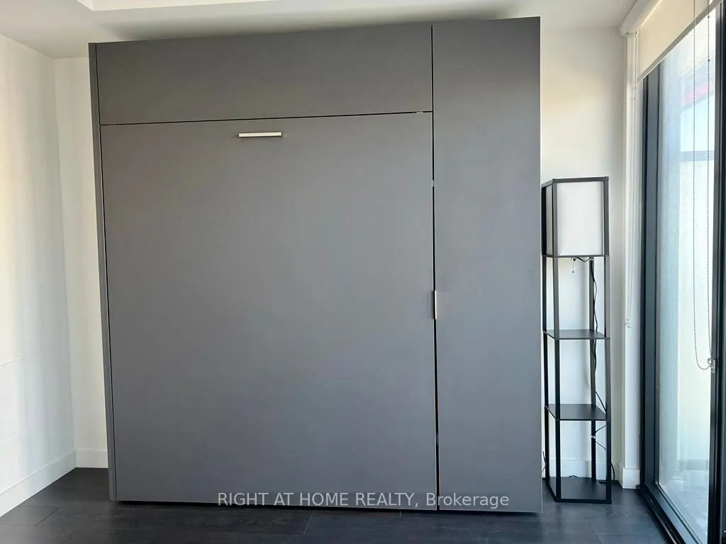 215 Queen Street W, #2407