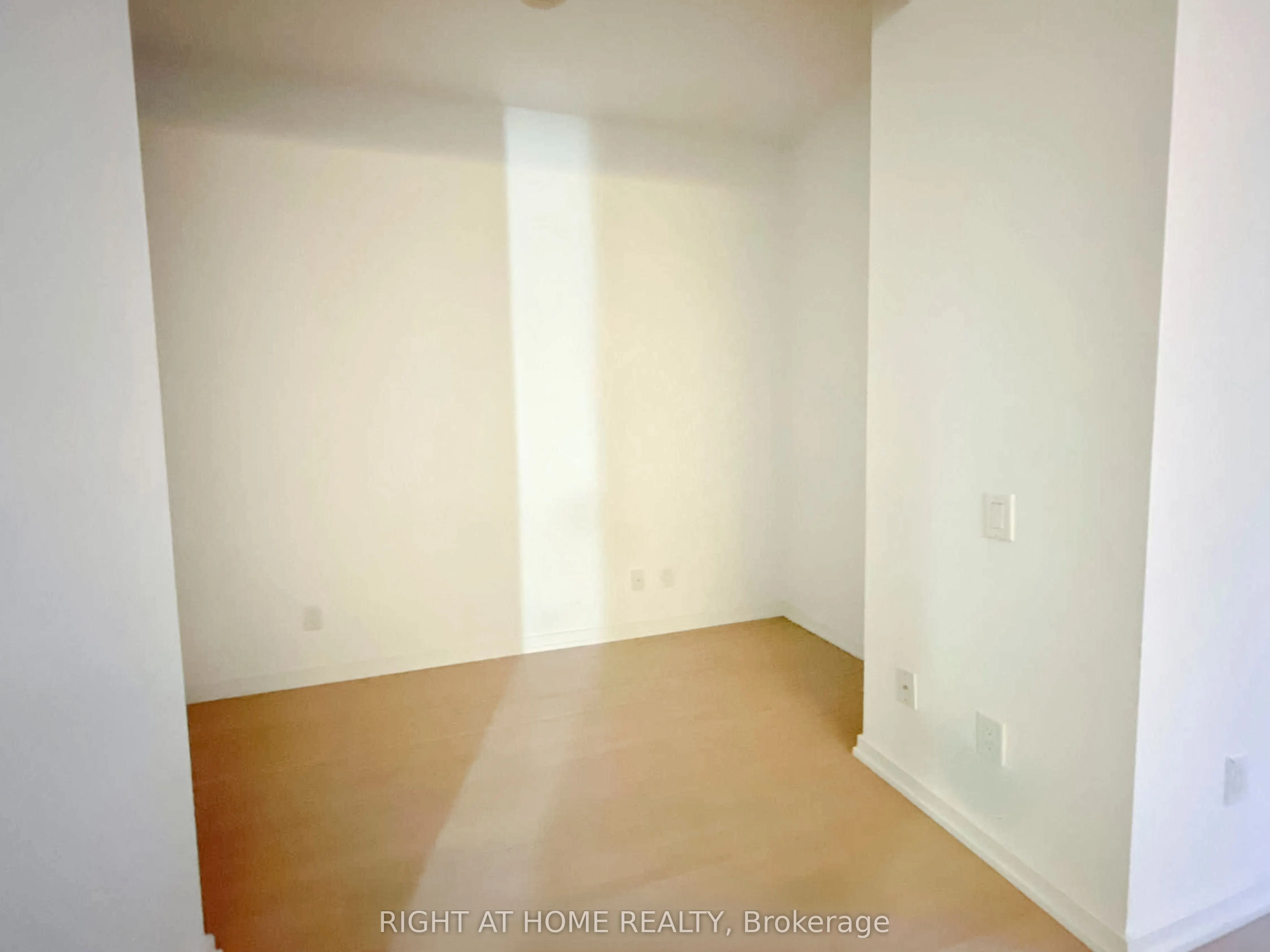 101 Peter Street, #1007