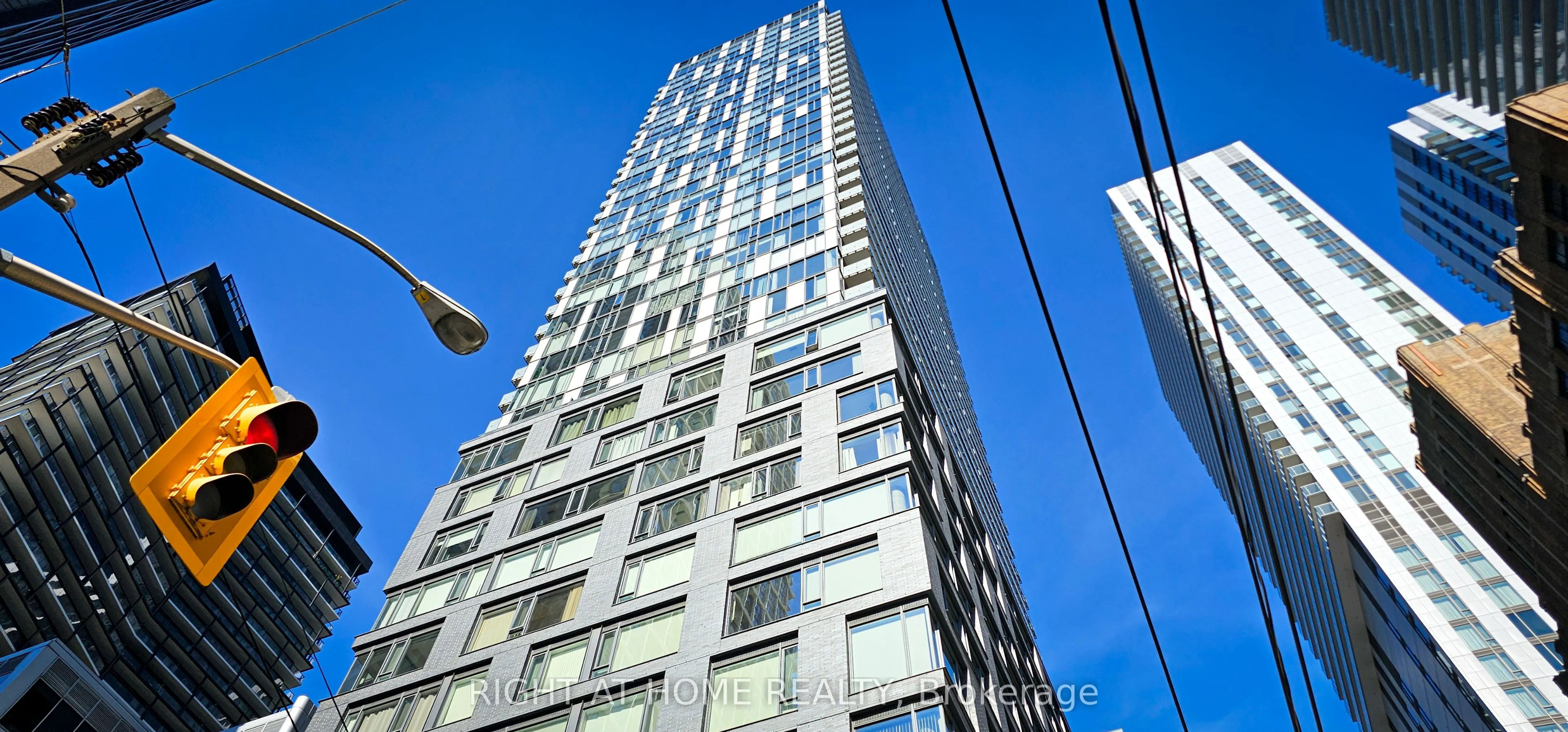 101 Peter Street, #1007