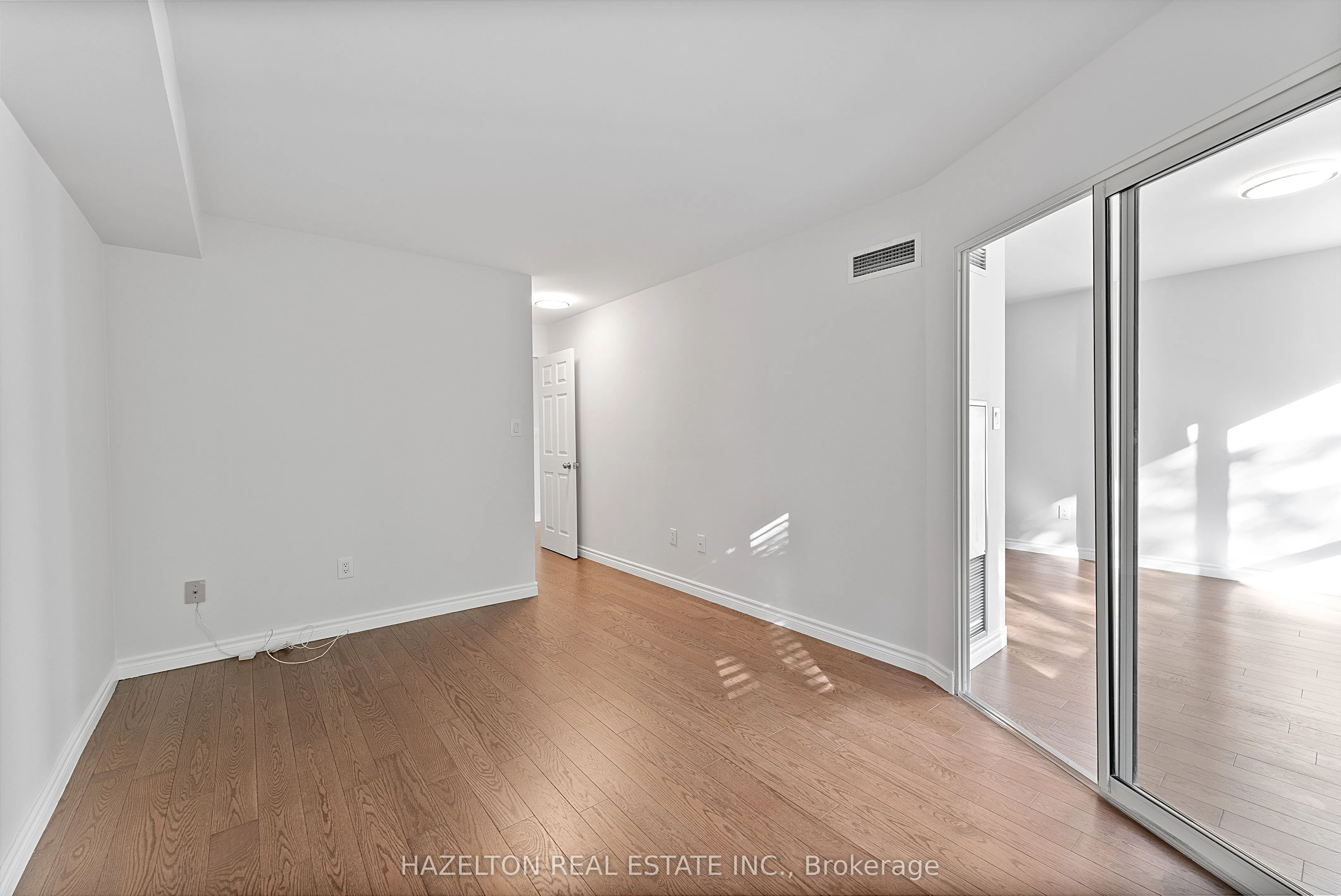 225 Davenport Road, #211