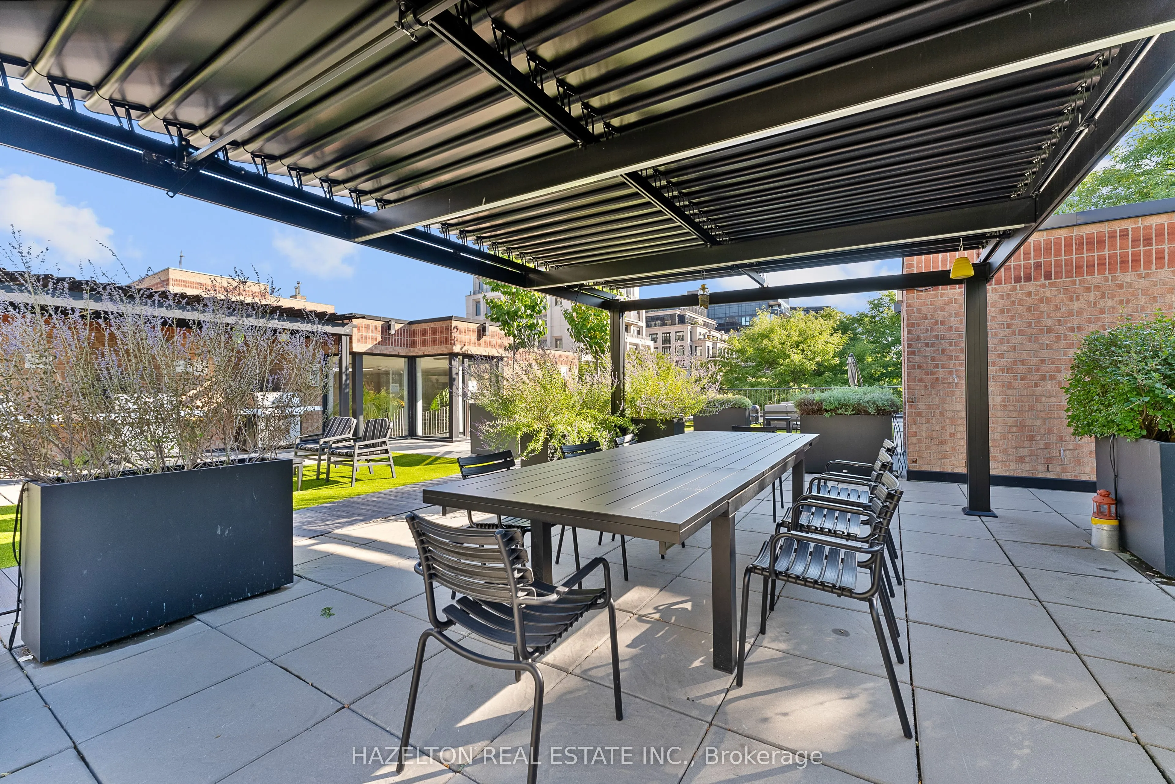 225 Davenport Road, #211
