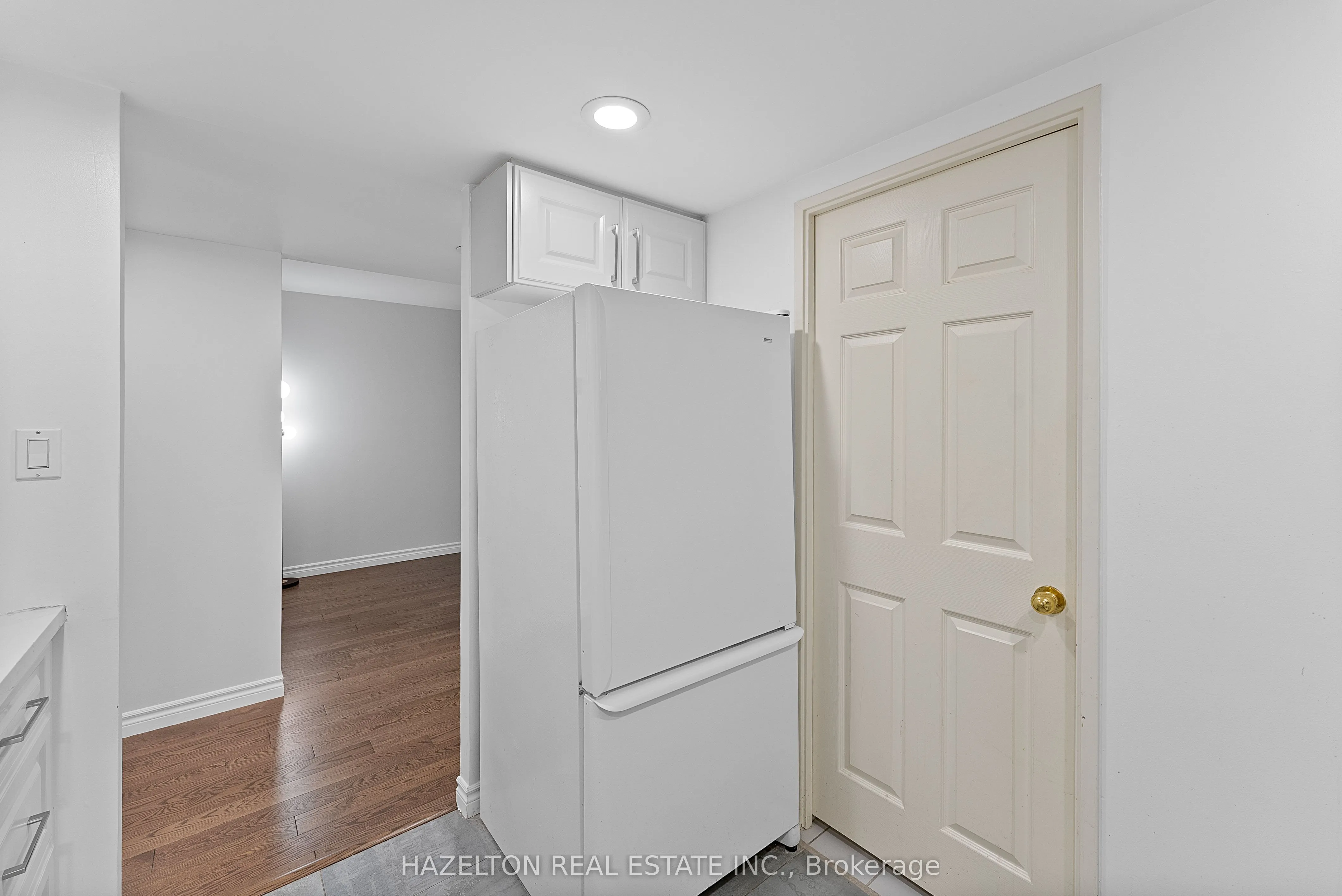 225 Davenport Road, #211