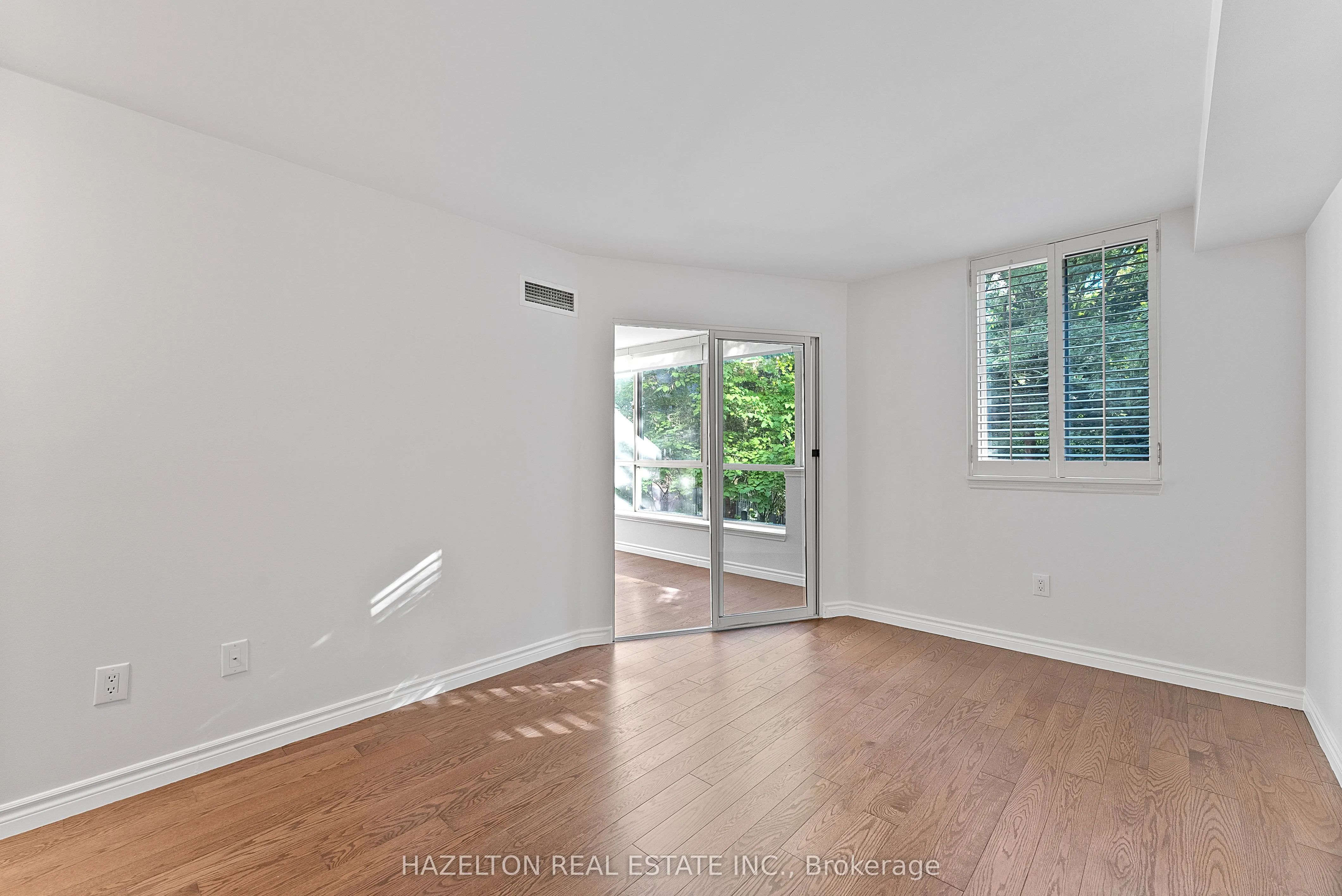 225 Davenport Road, #211