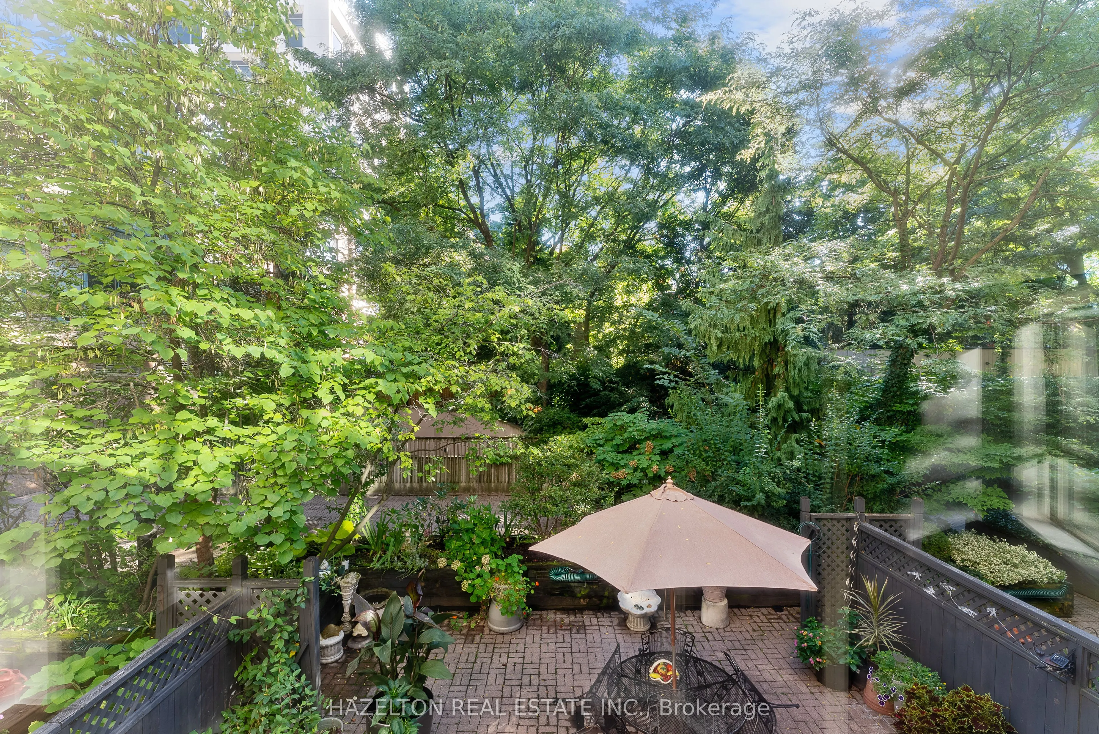 225 Davenport Road, #211