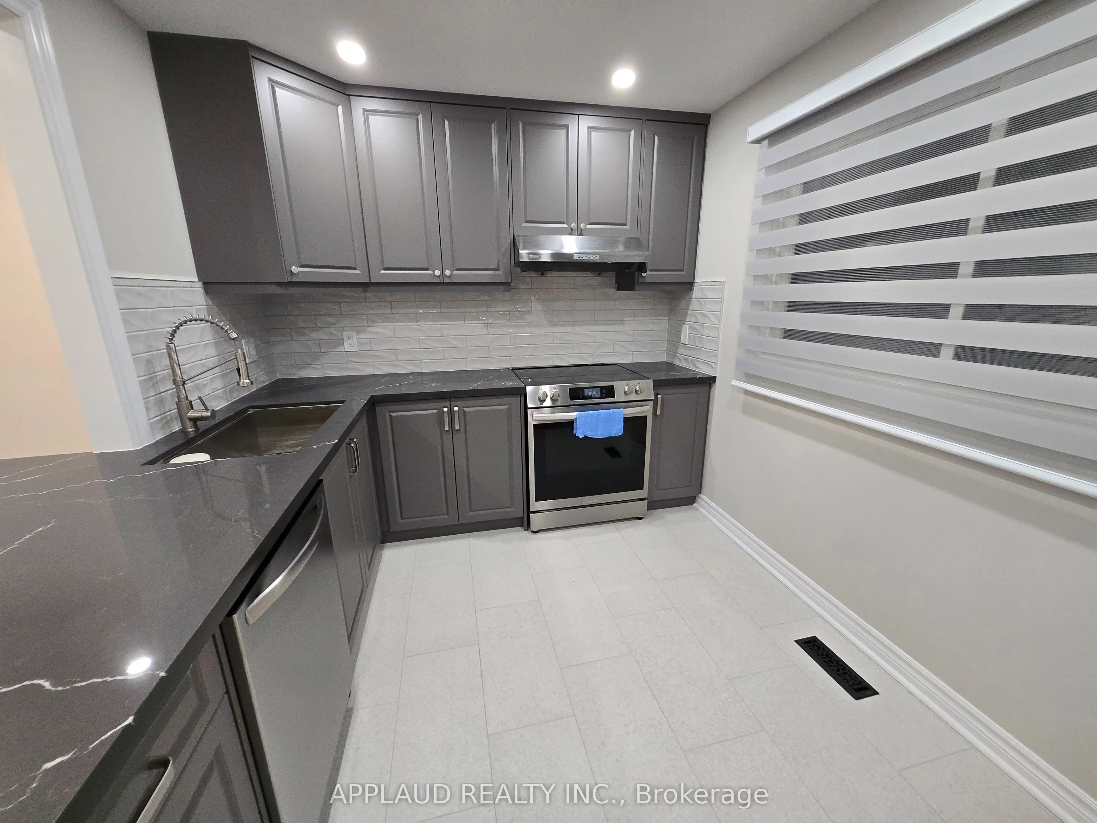 164 Song Meadoway Way, #164