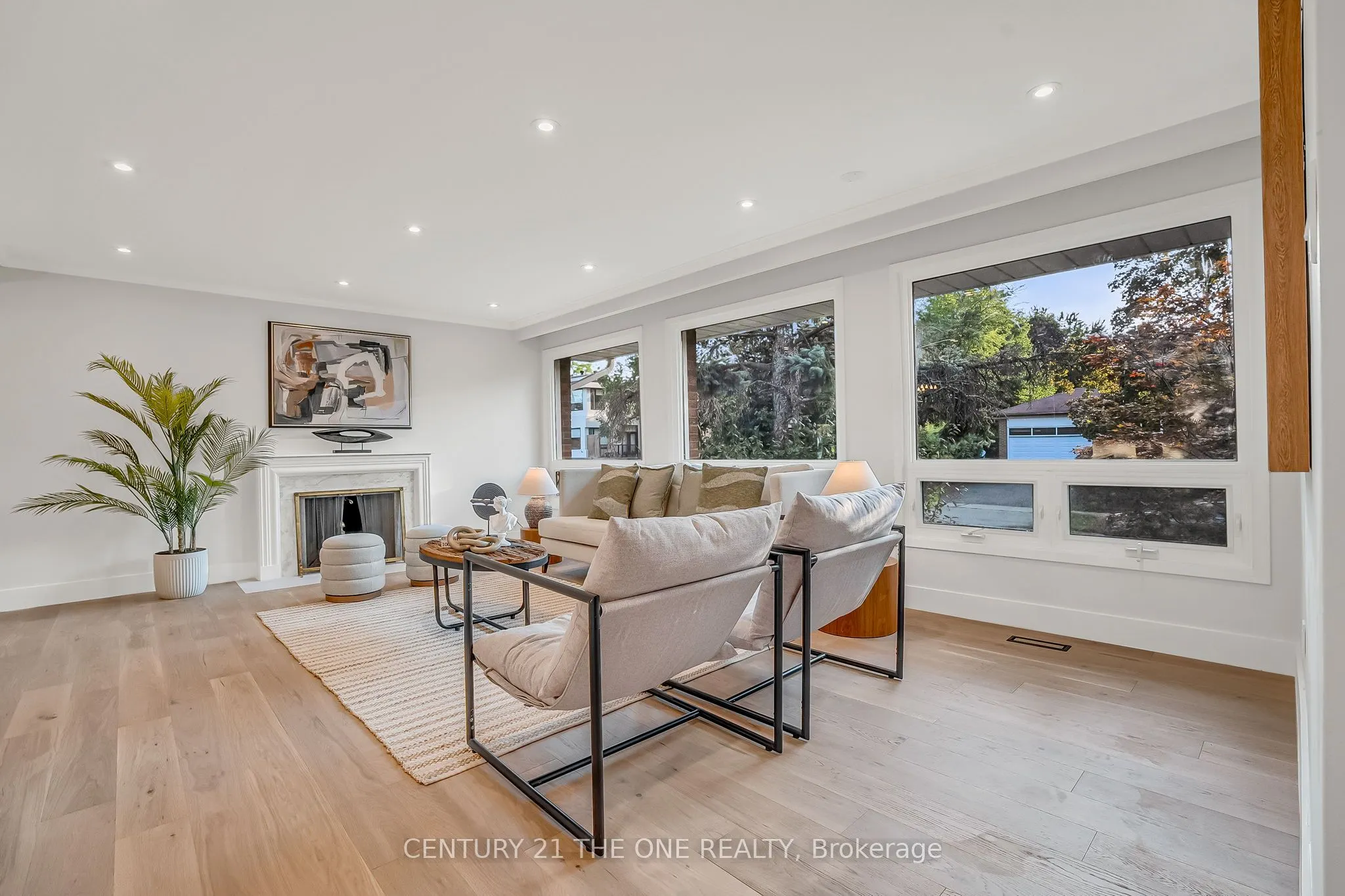 225 Maxome Avenue