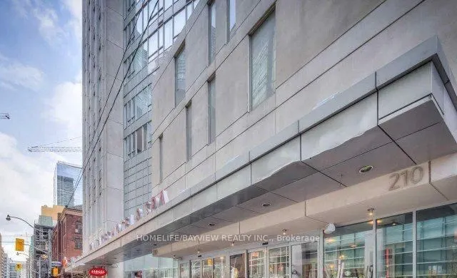 210 Victoria Street, #610