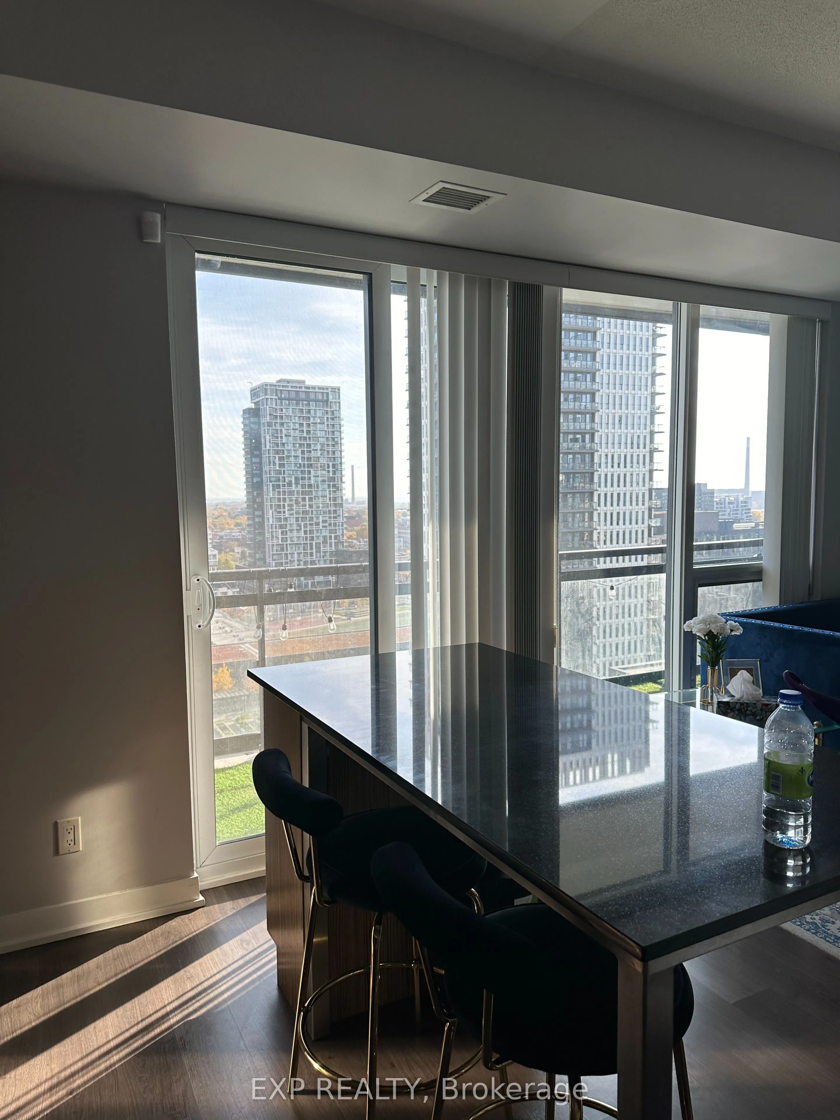 225 Sackville Street, #1512