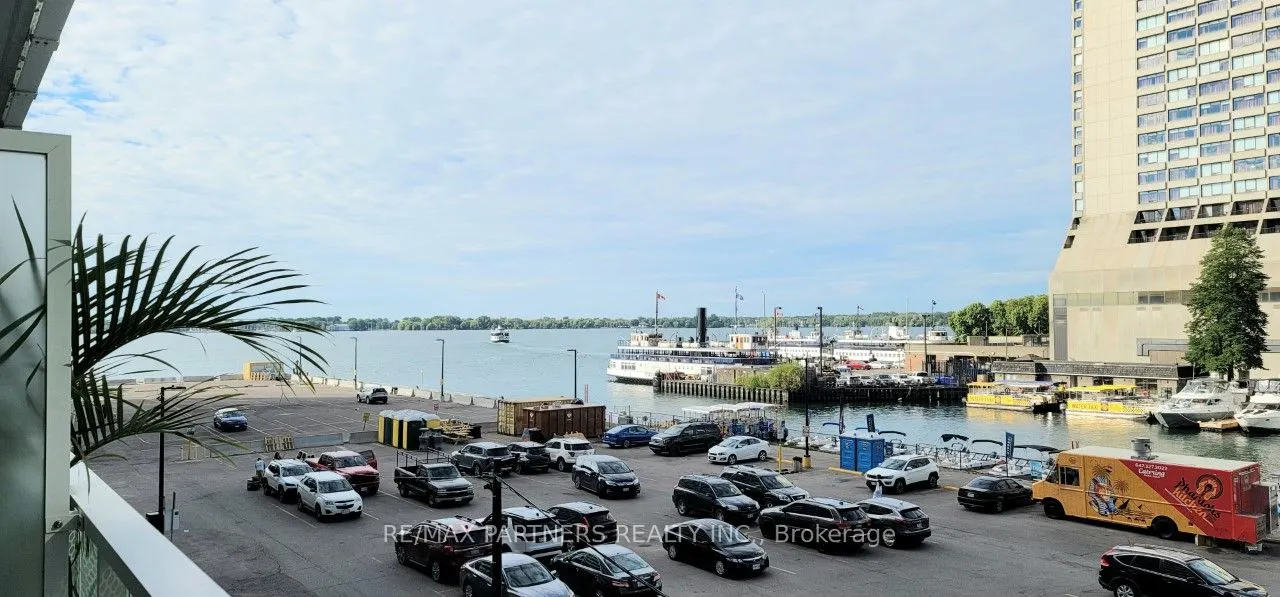 15 Queen's Quay E, #219