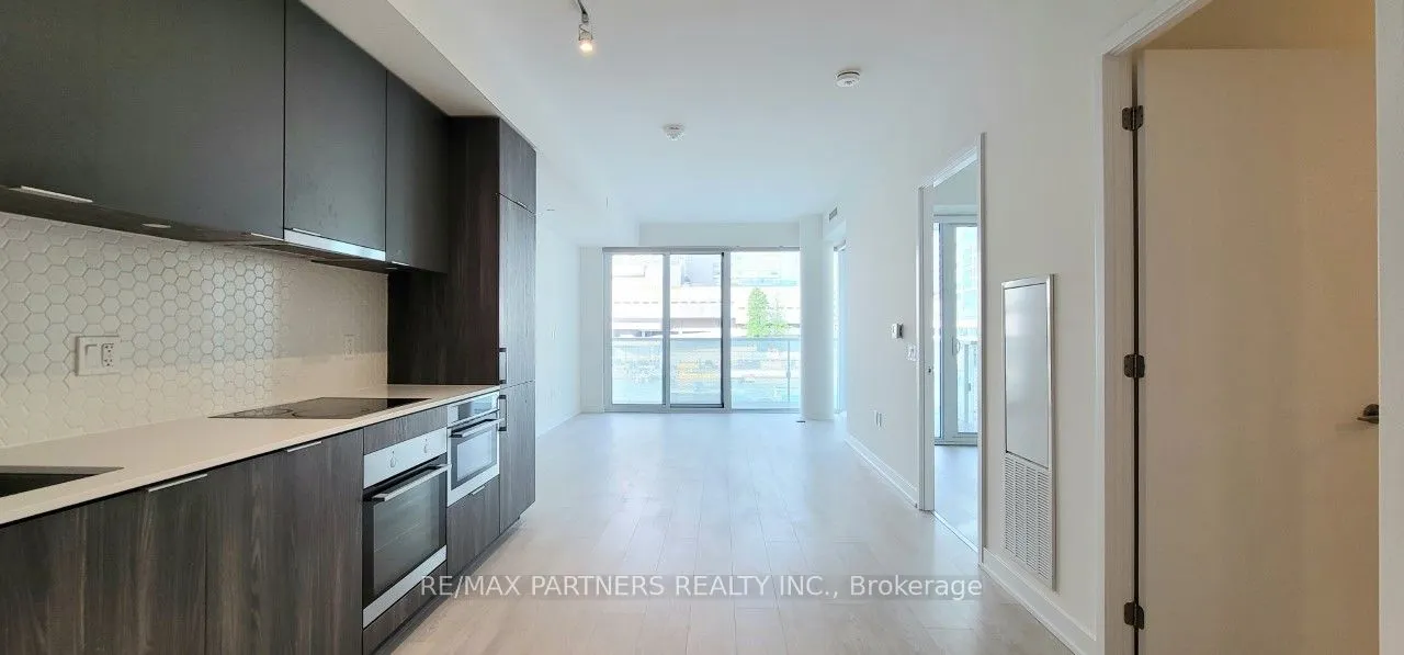 15 Queen's Quay E, #219