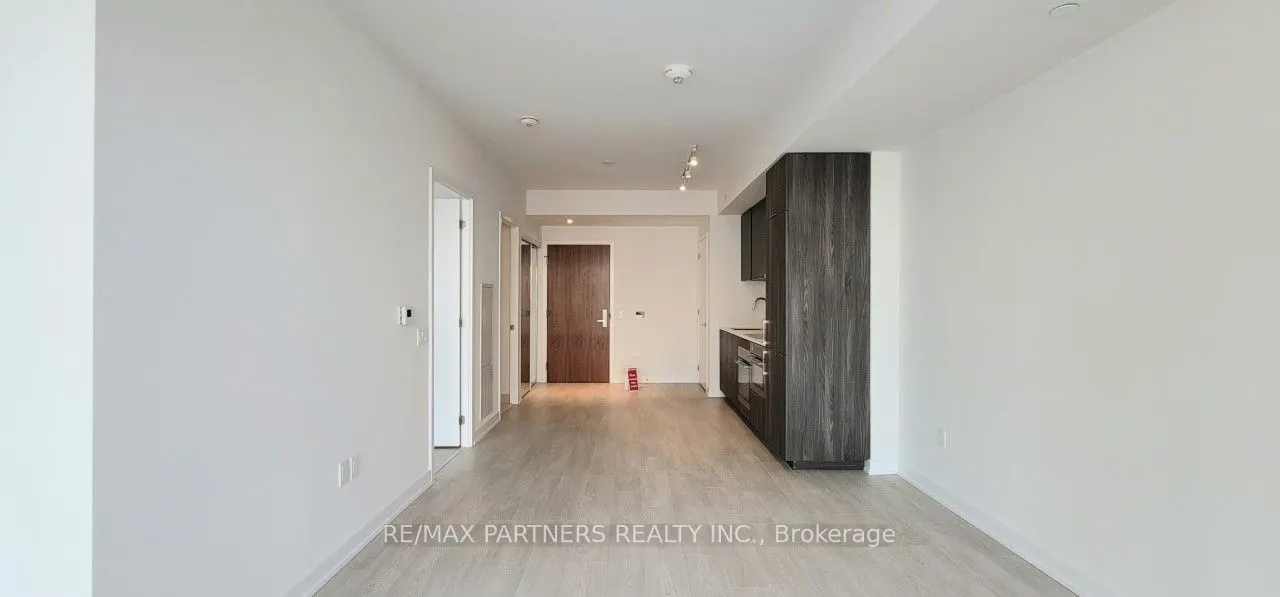 15 Queen's Quay E, #219