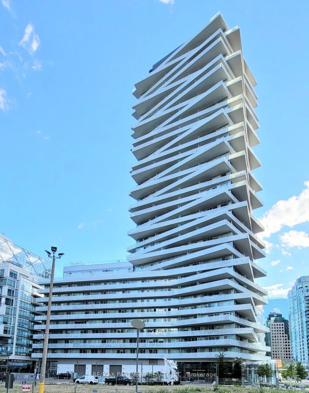 15 Queen's Quay E, #219