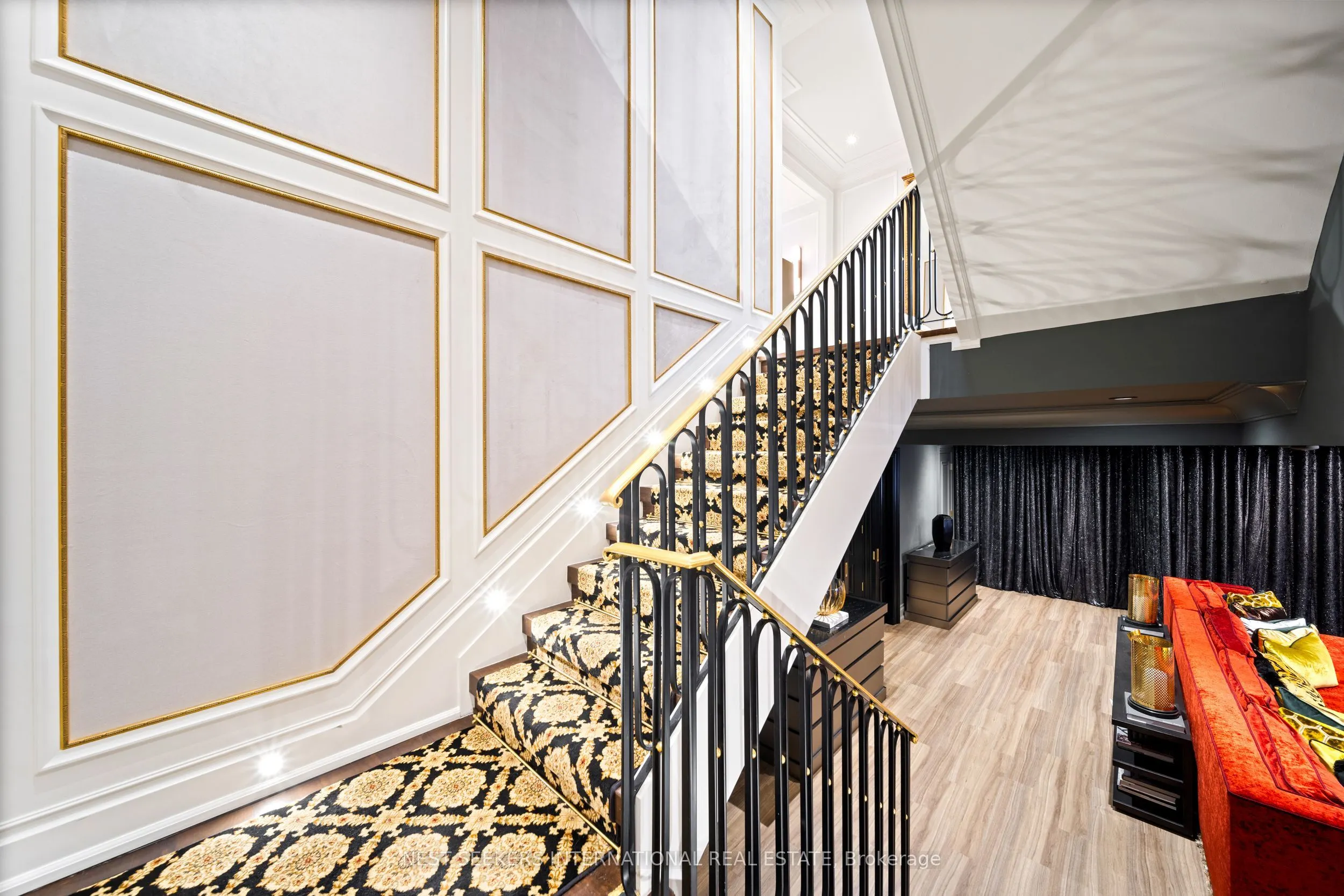 100 Ardwold Gate