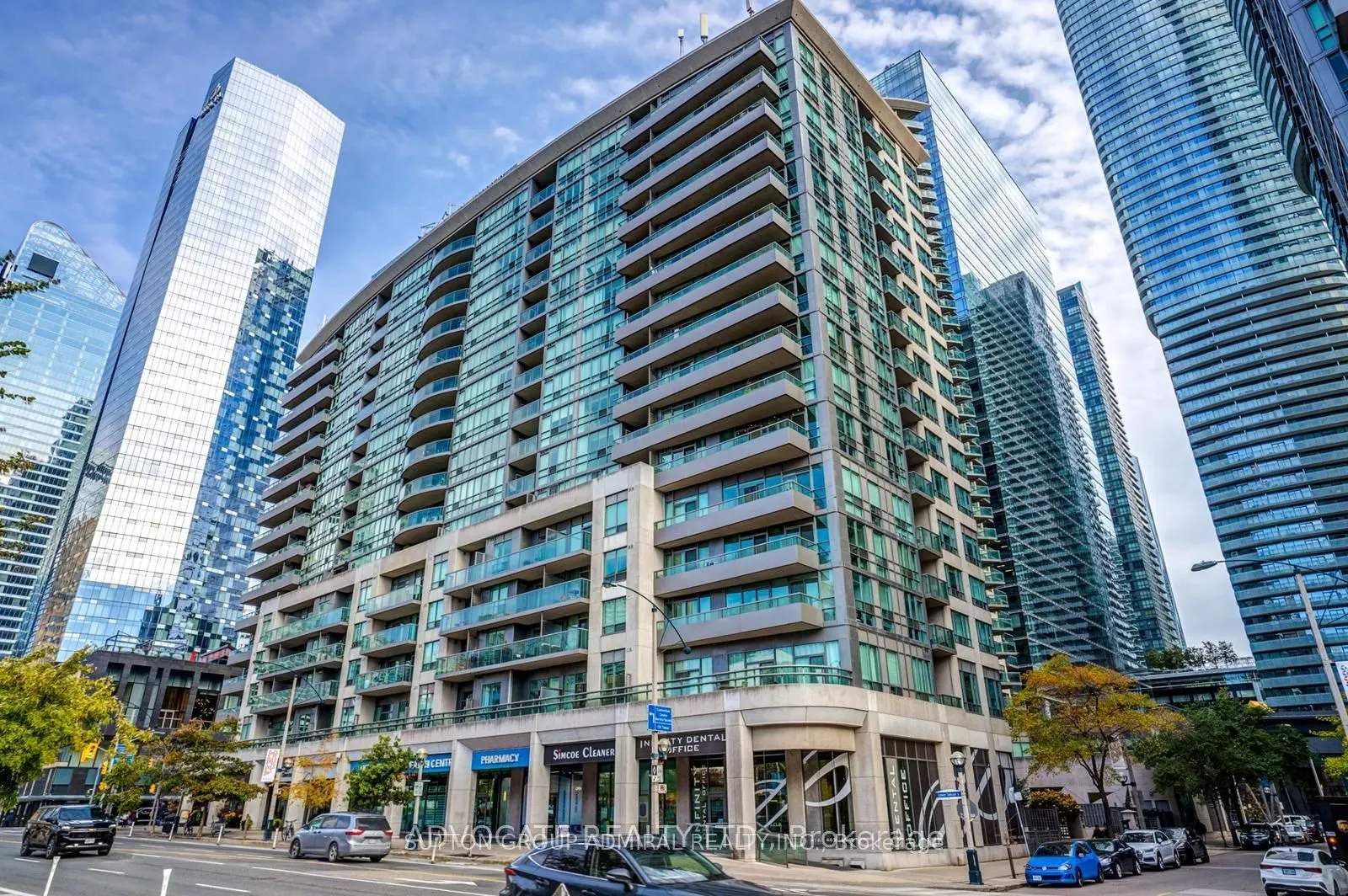 51 Lower Simcoe Street, #228