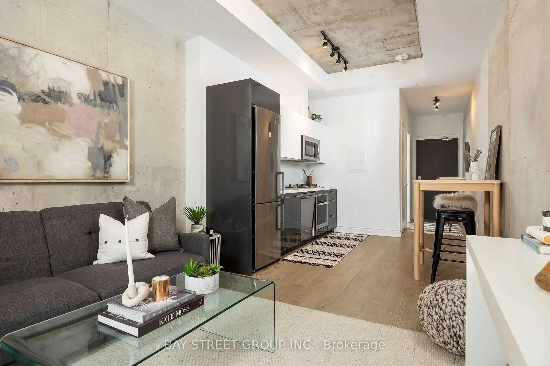 608 Richmond Street W, #614