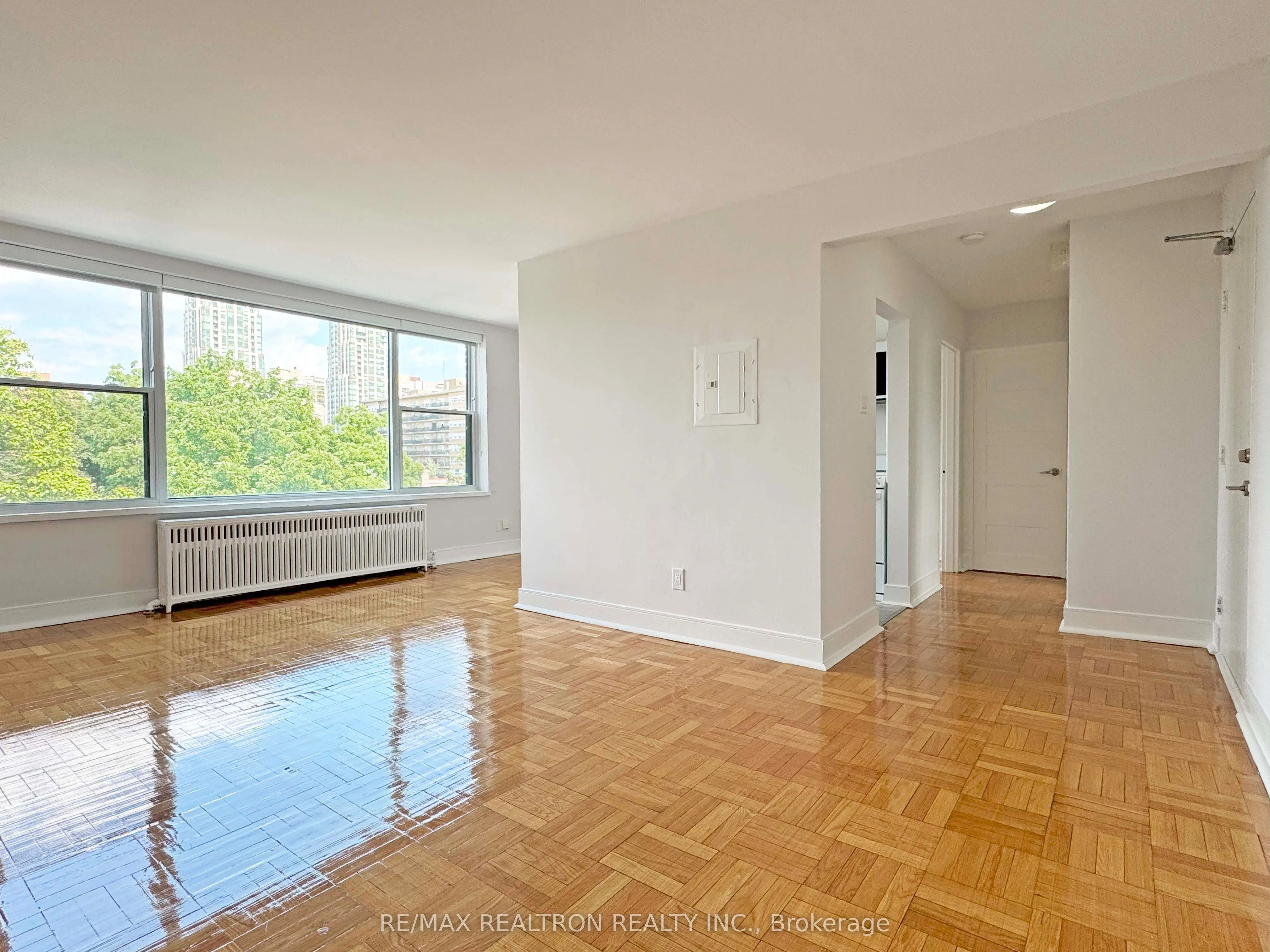 1545 Bathurst Street, #209