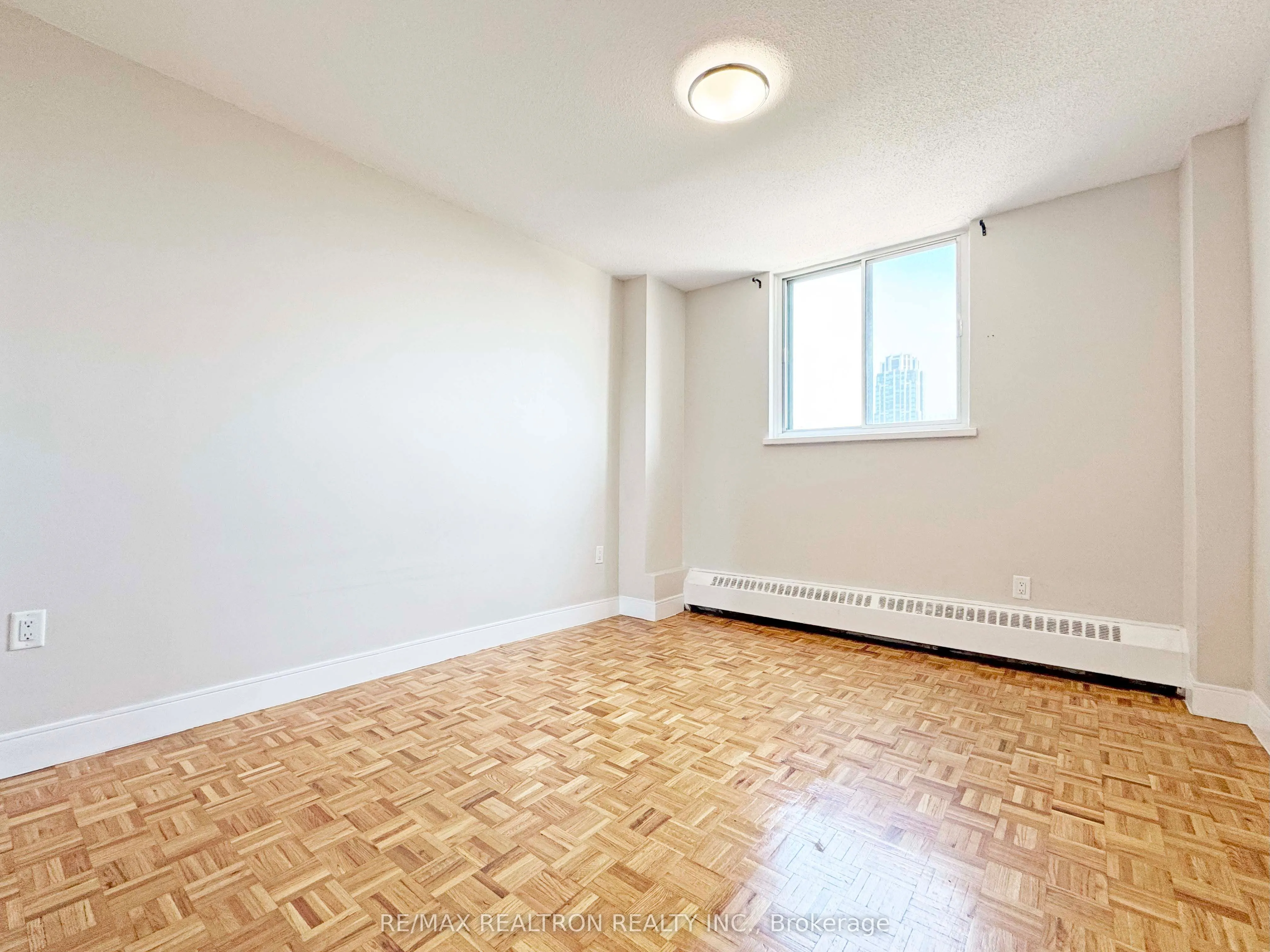 1500 Bathurst Street, #207