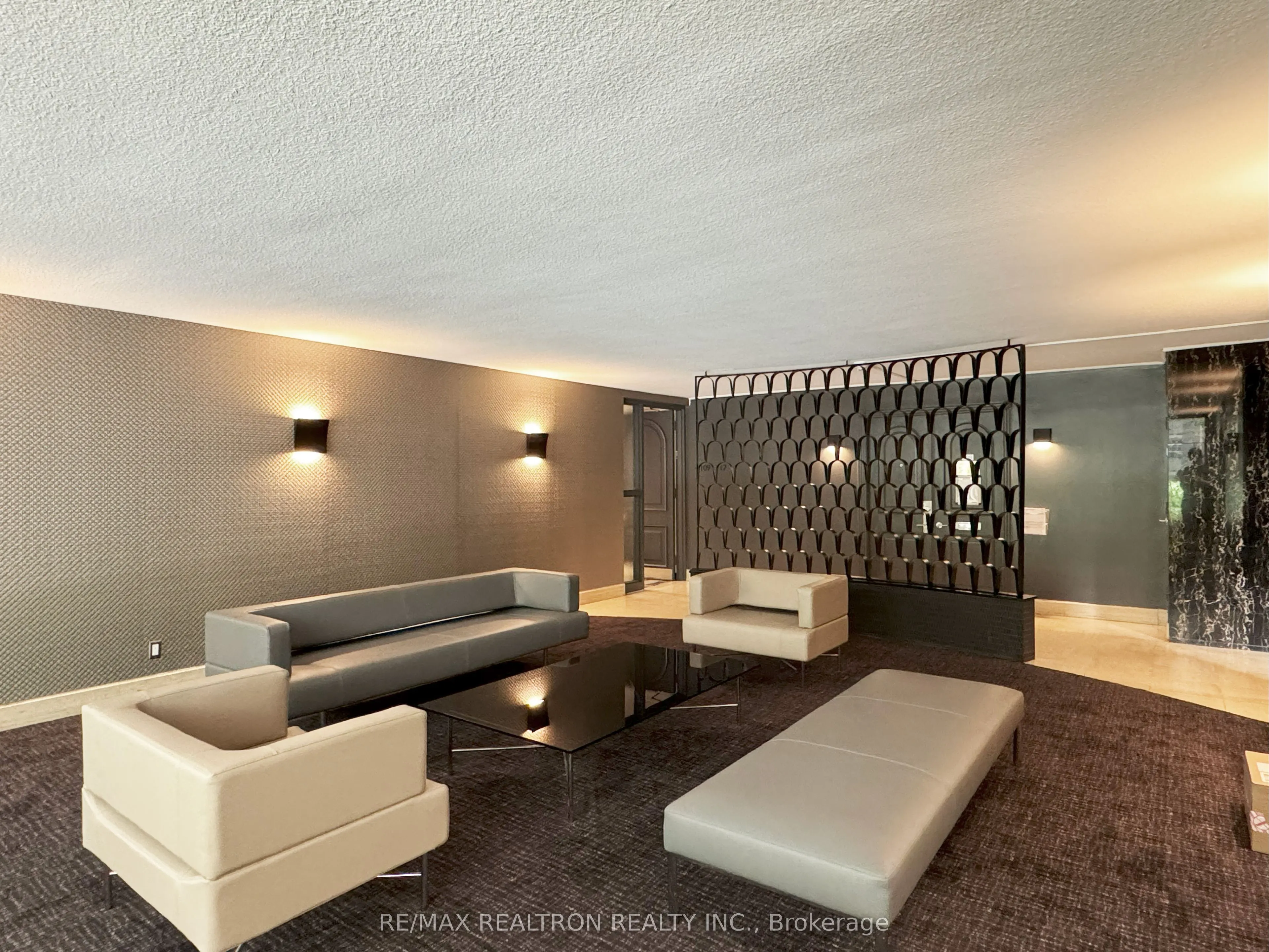 10 Shallmar Boulevard, #407