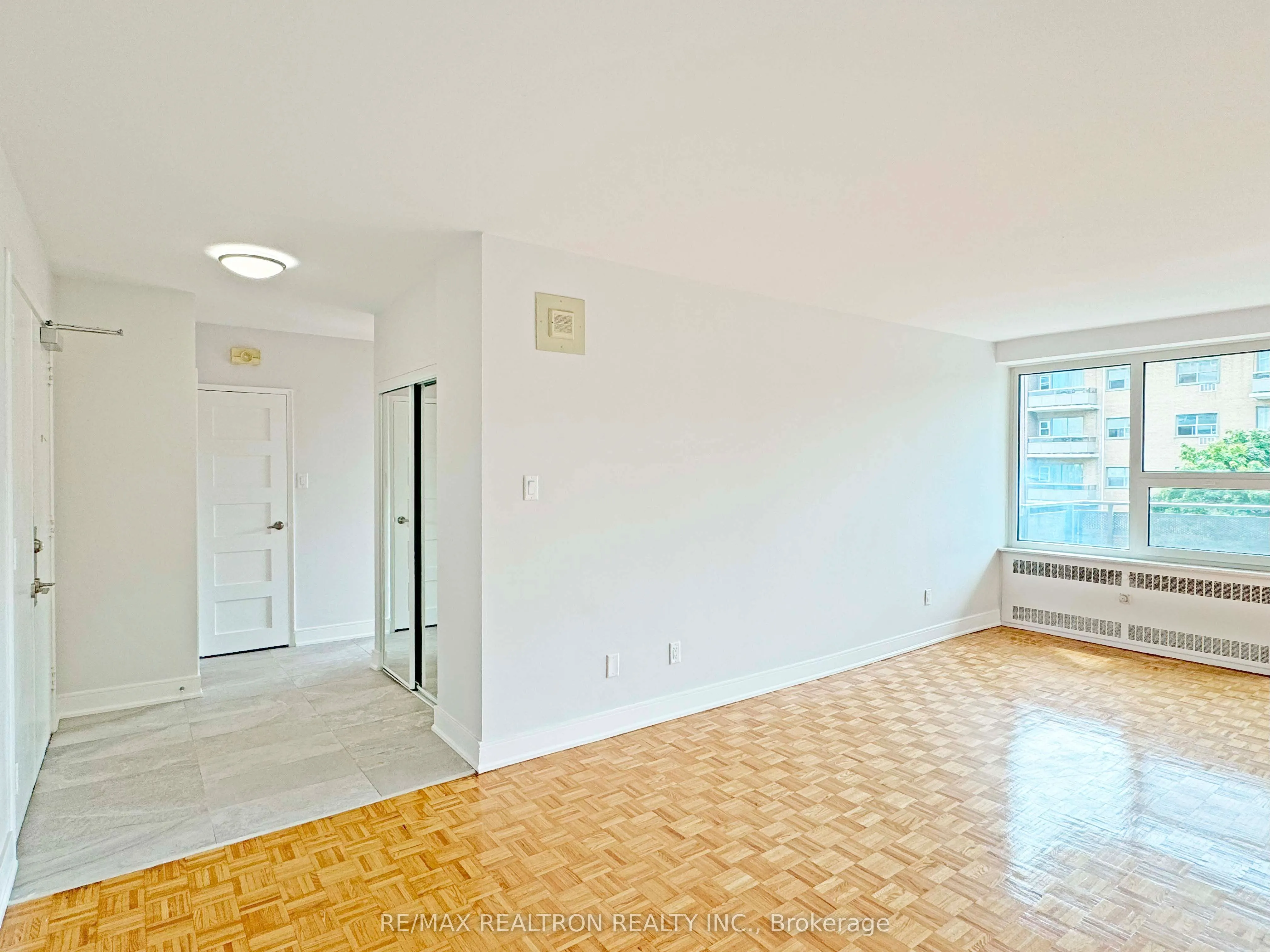 10 Shallmar Boulevard, #407