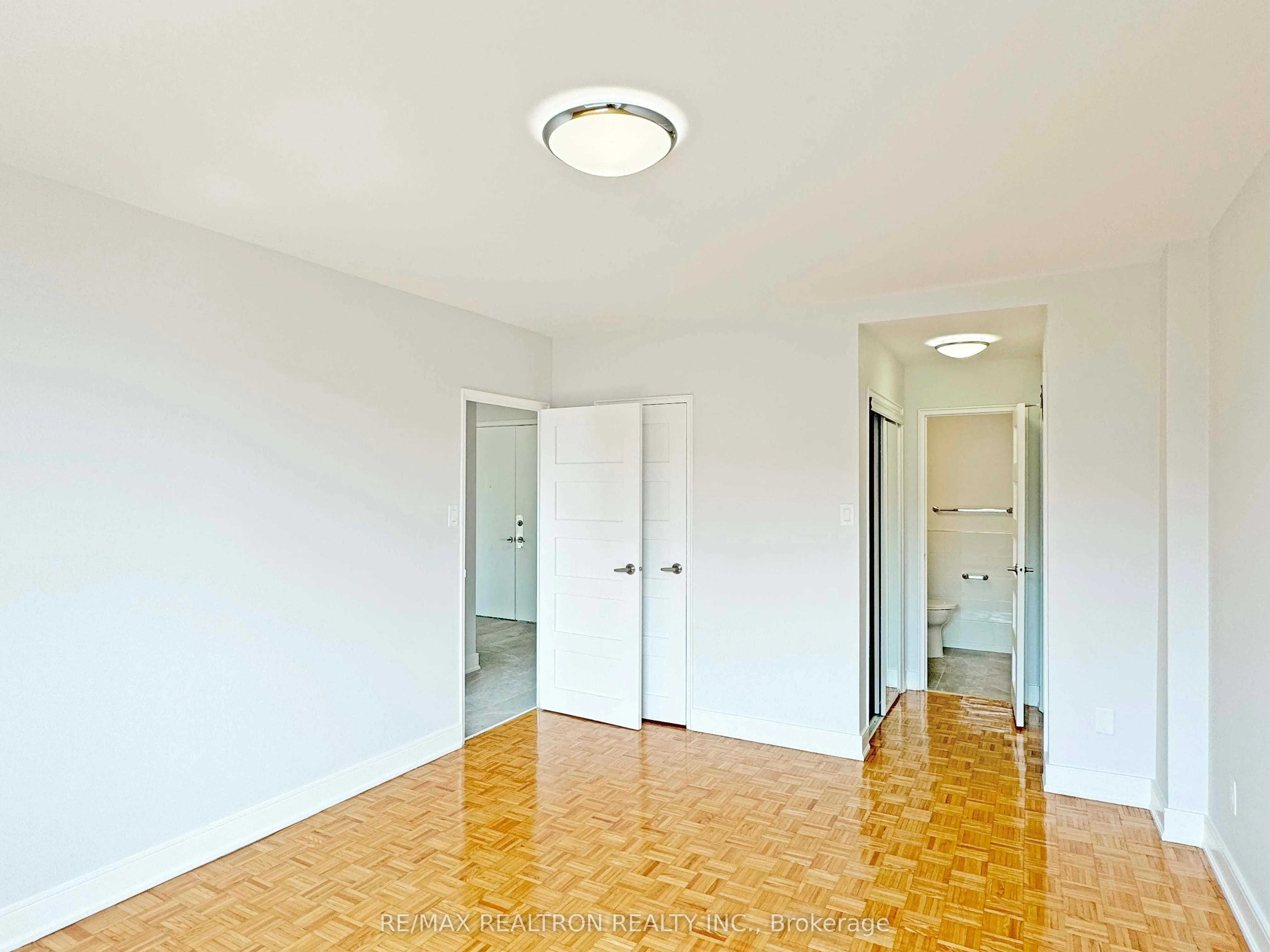 10 Shallmar Boulevard, #407