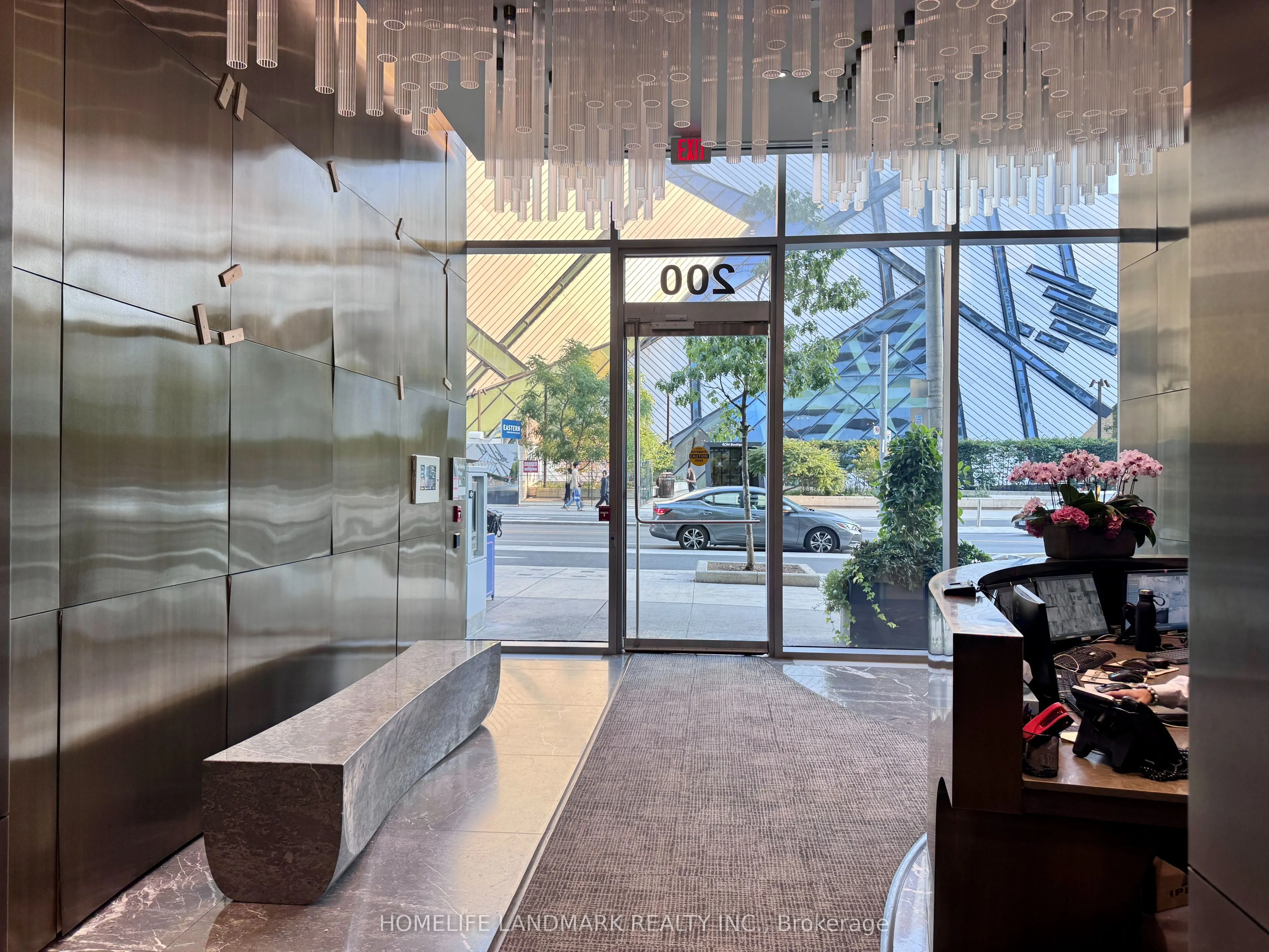 200 Bloor Street W, #702