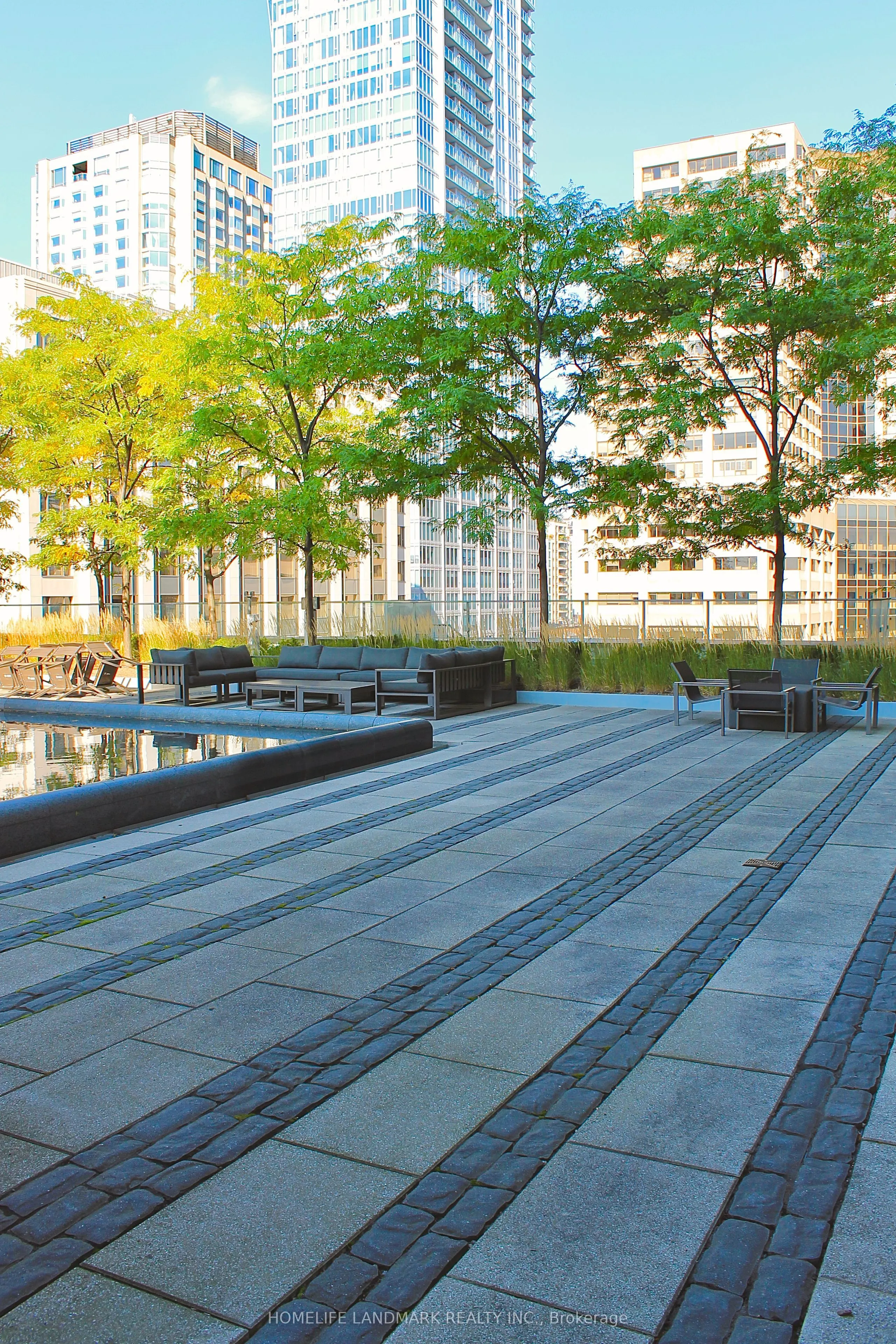 200 Bloor Street W, #702