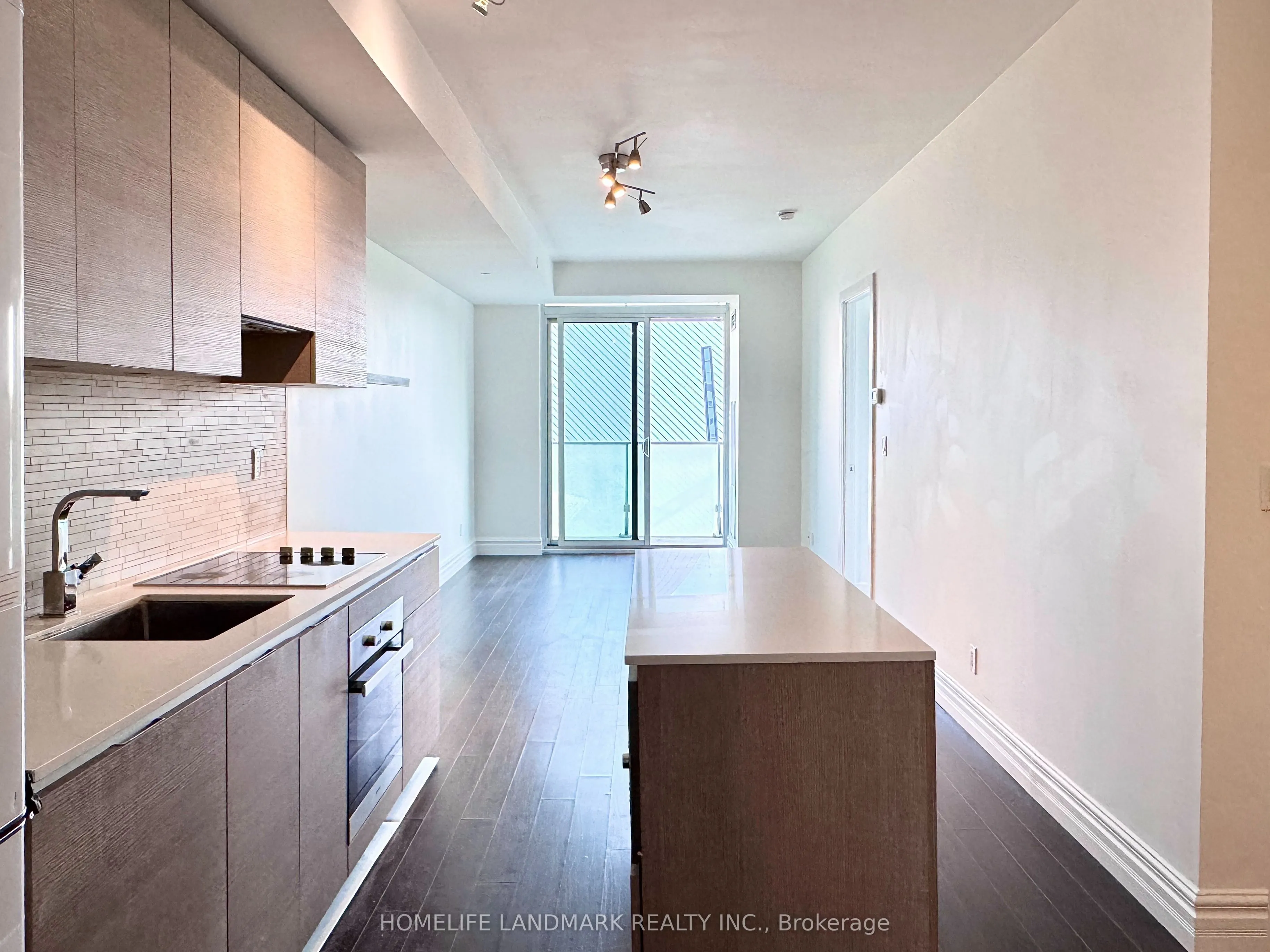 200 Bloor Street W, #702