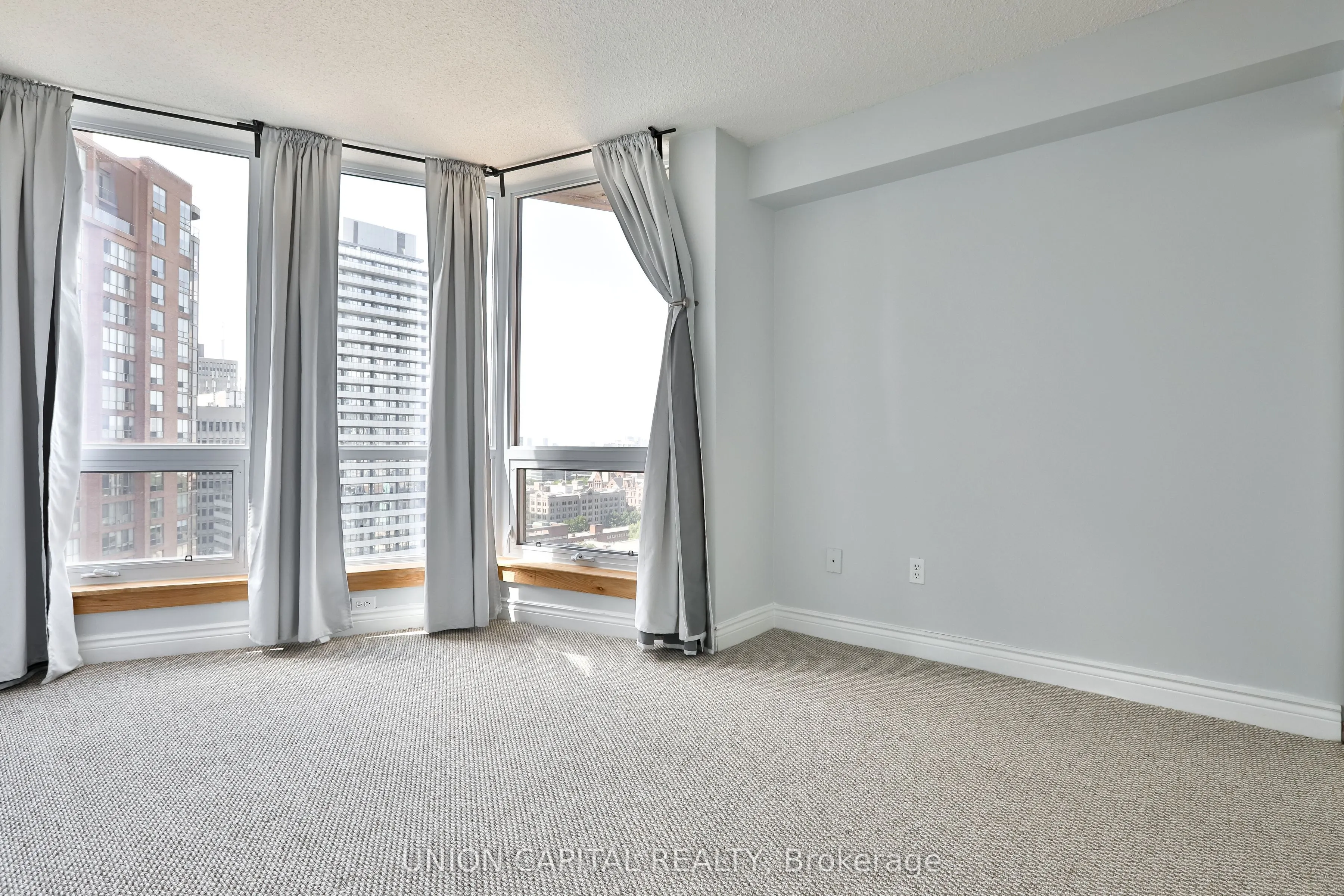 1055 Bay Street, #2209