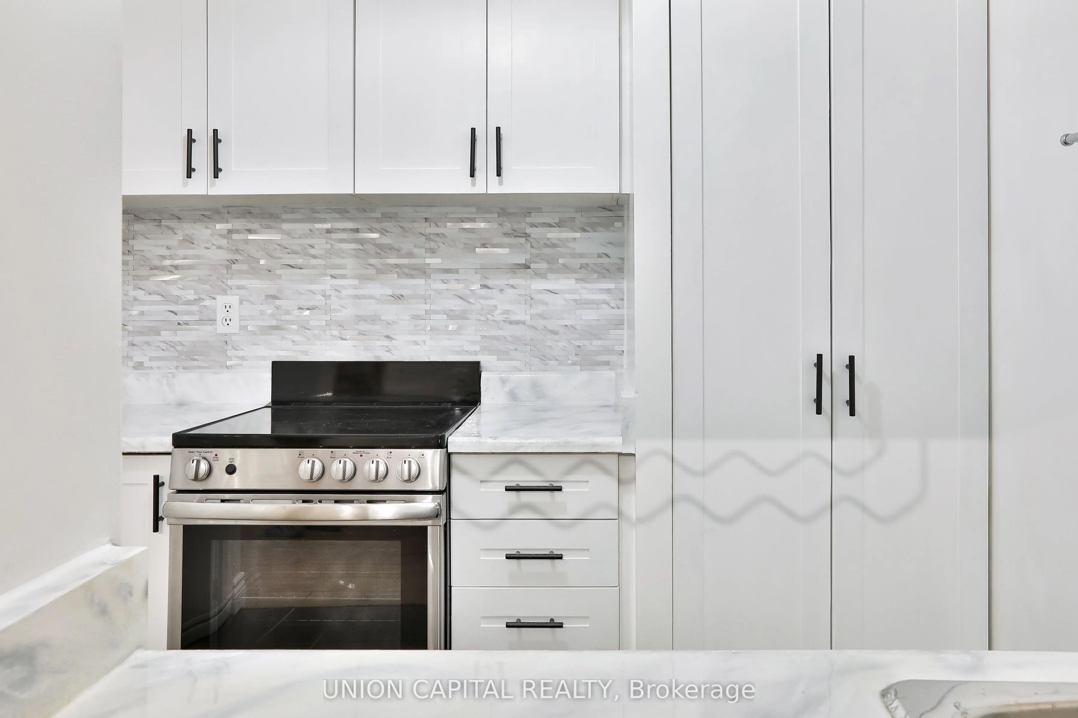 1055 Bay Street, #2209