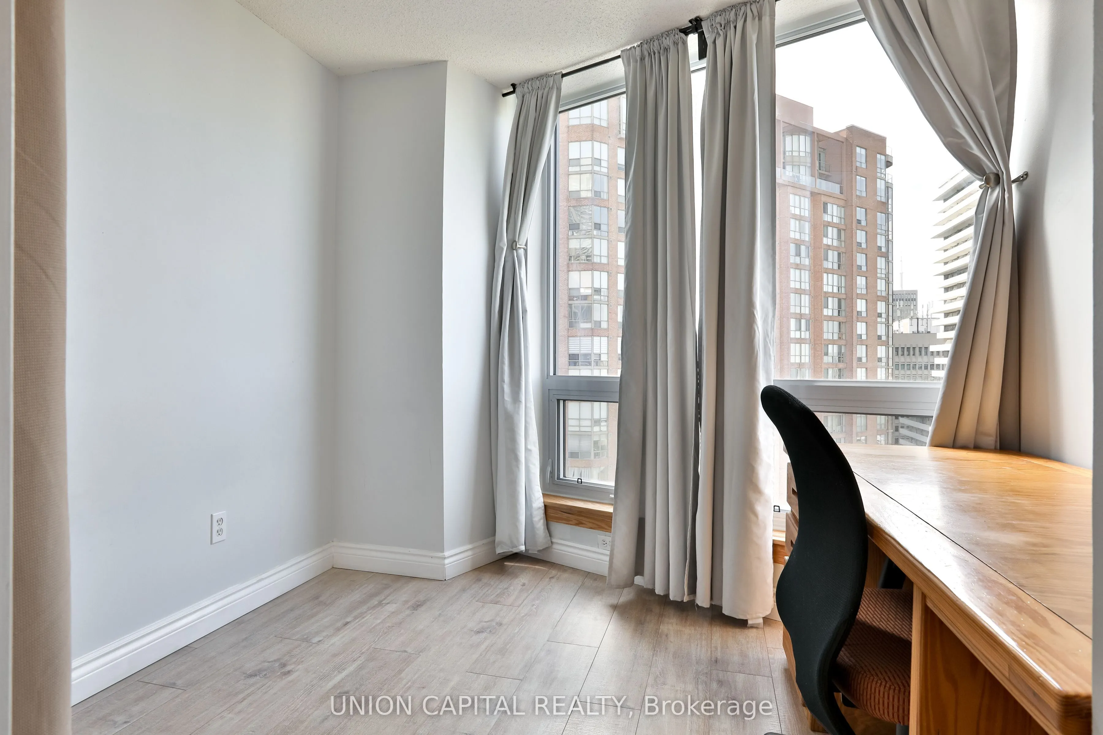 1055 Bay Street, #2209