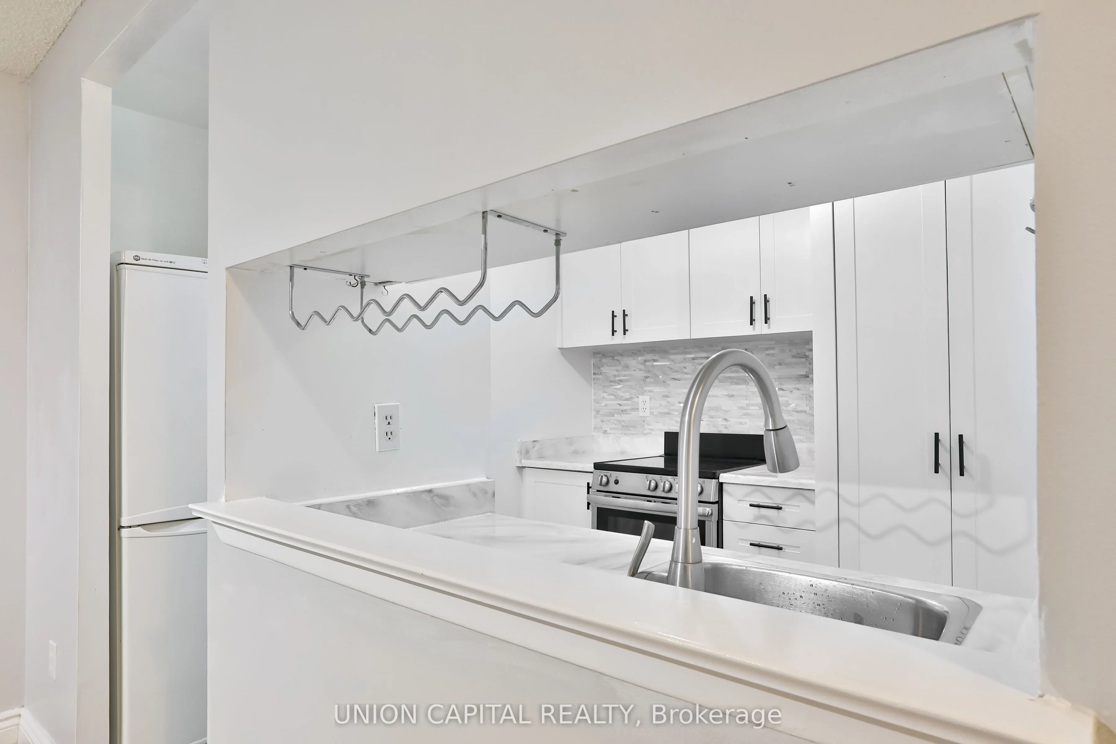 1055 Bay Street, #2209