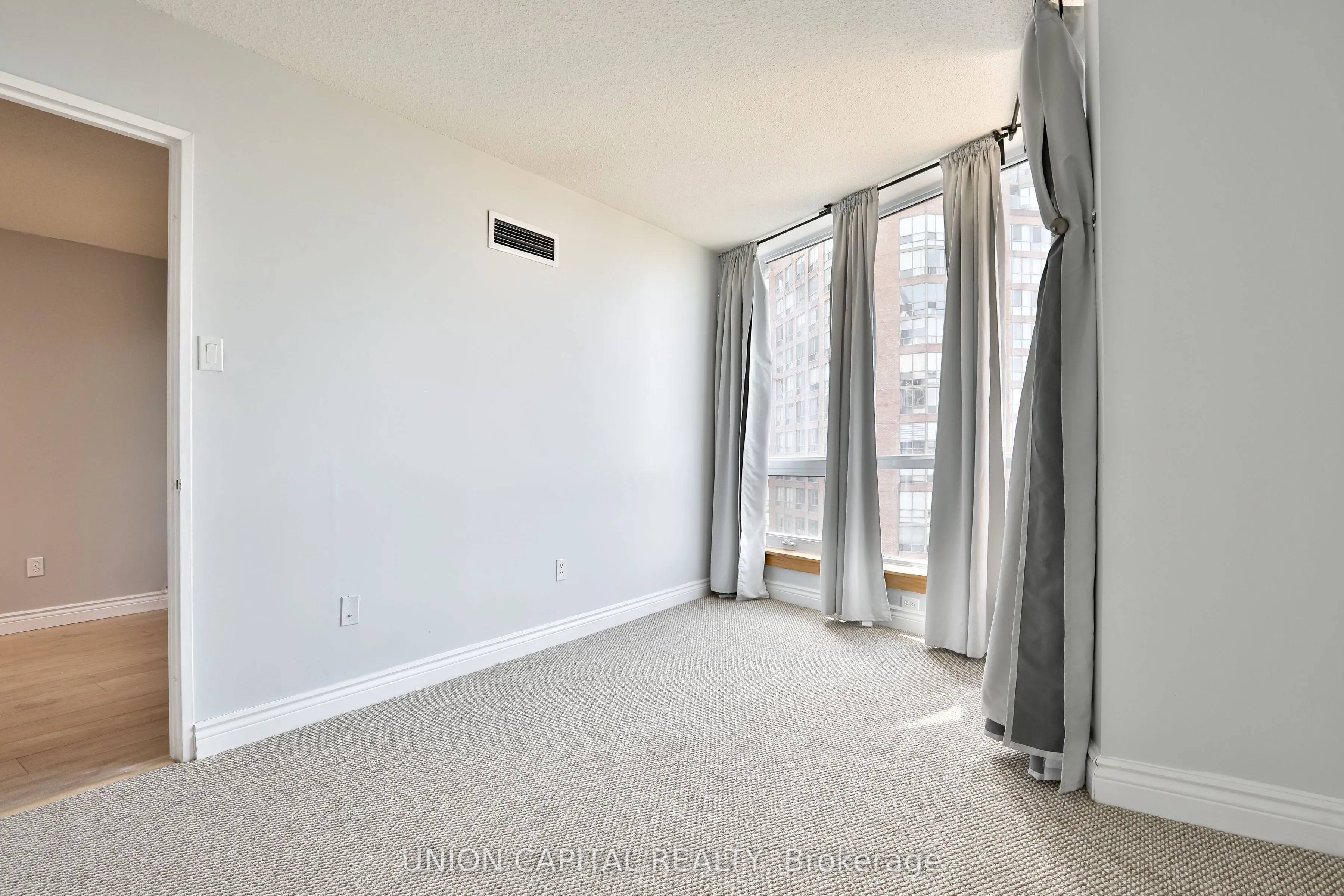 1055 Bay Street, #2209
