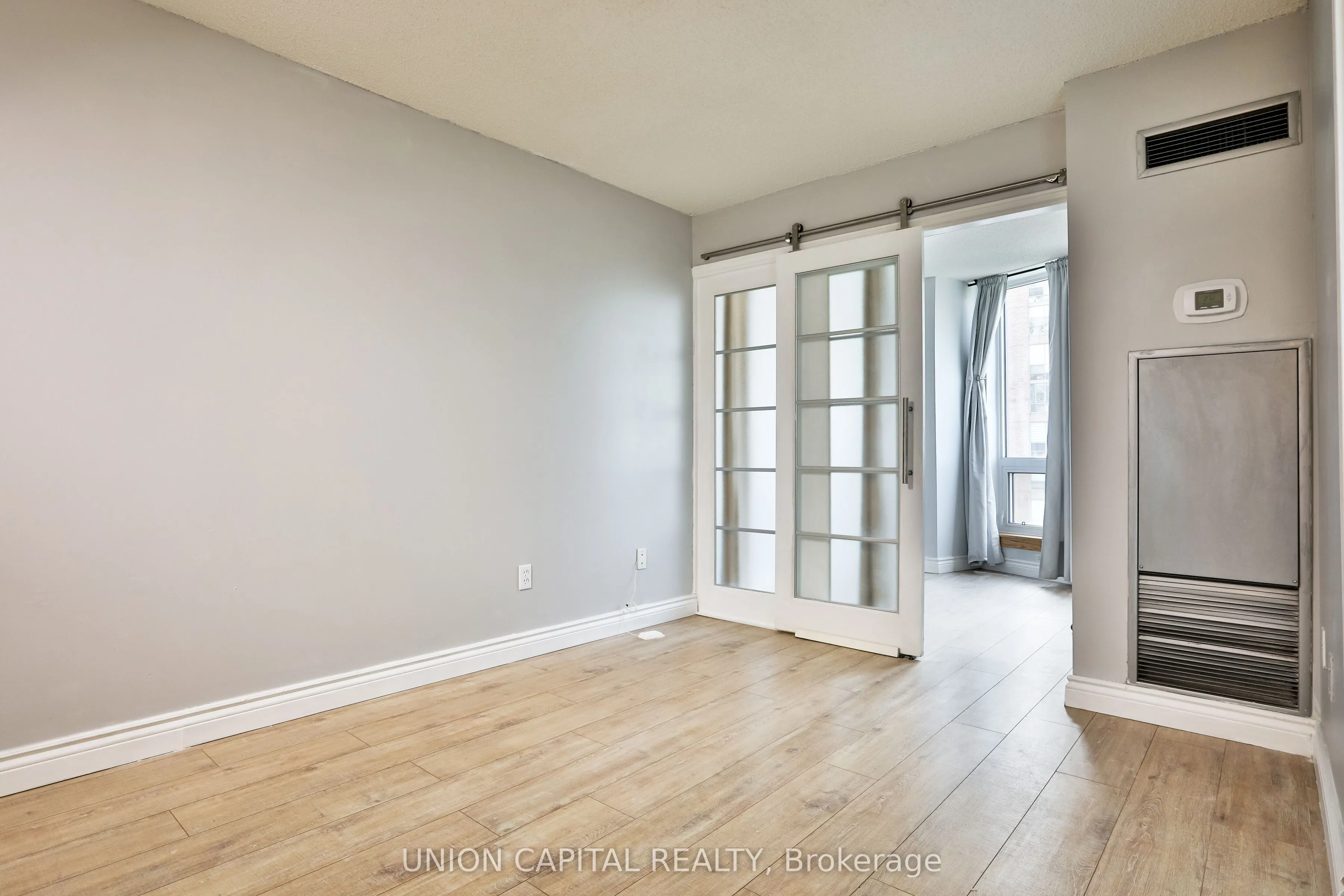 1055 Bay Street, #2209