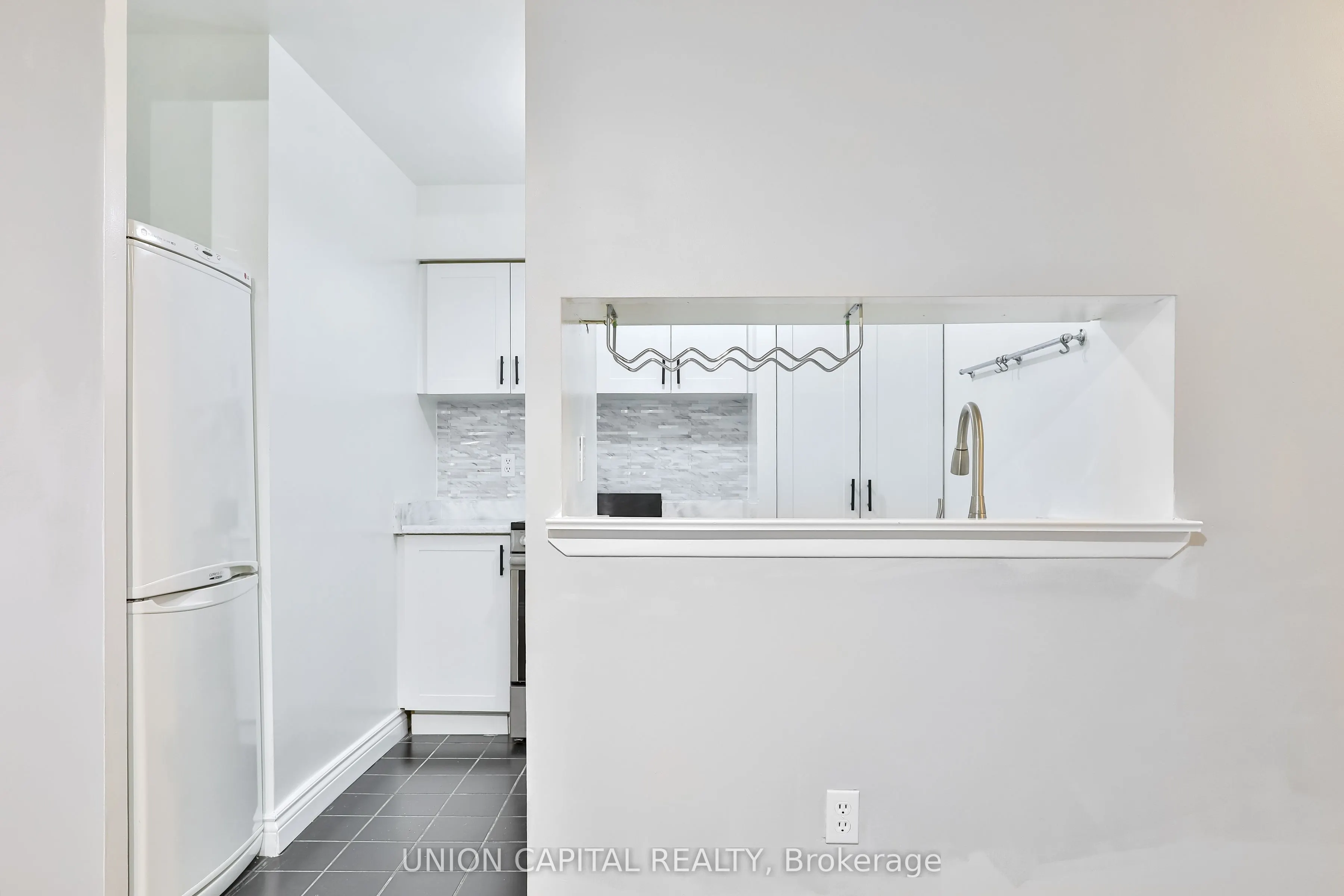 1055 Bay Street, #2209