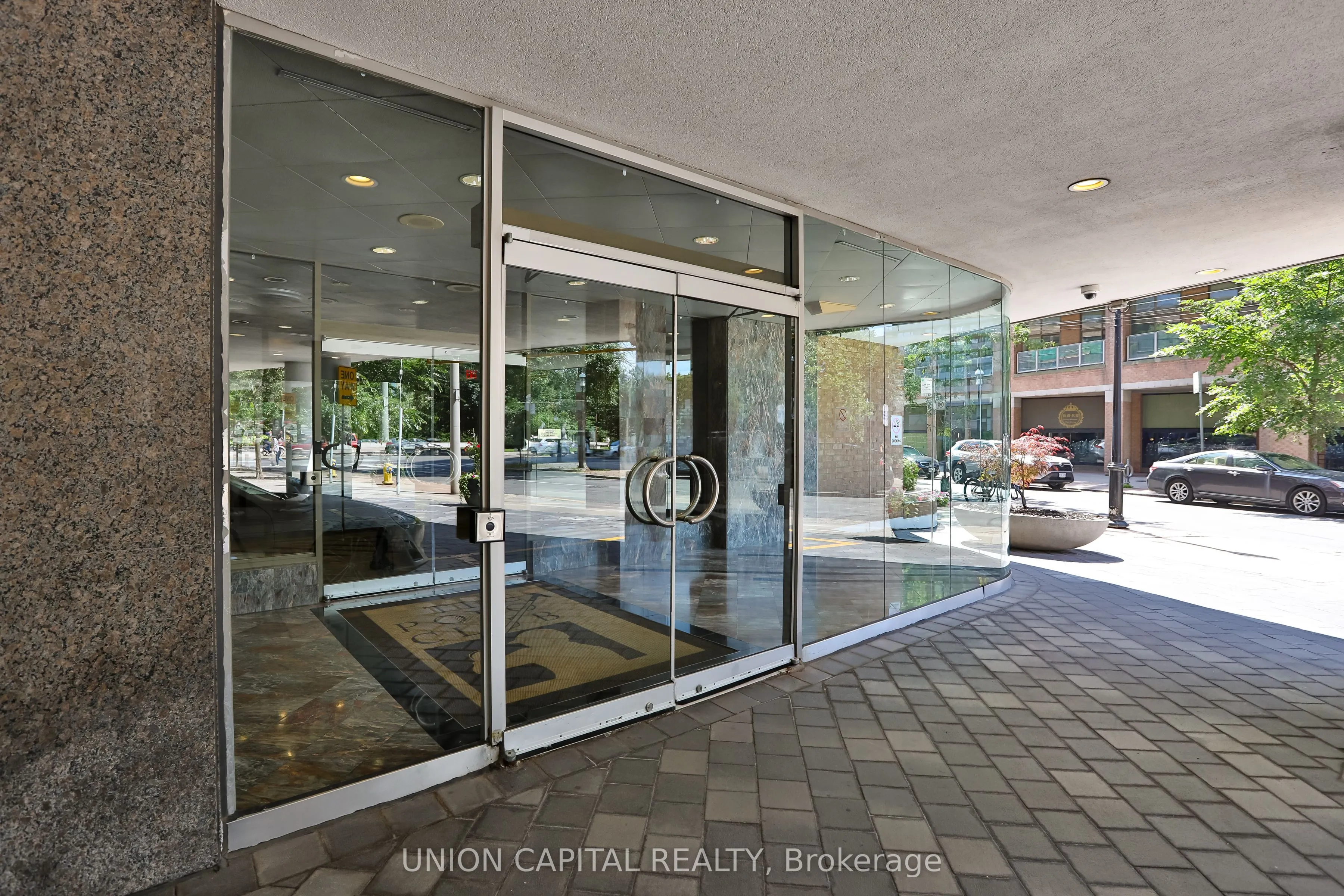 1055 Bay Street, #2209