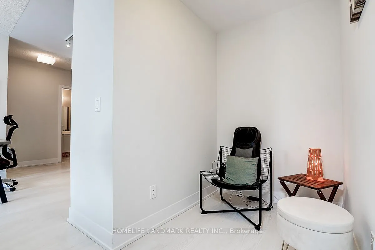 68 Merton Street, #901