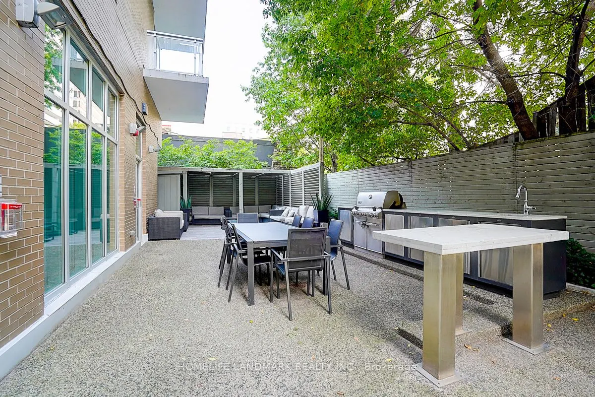 68 Merton Street, #901