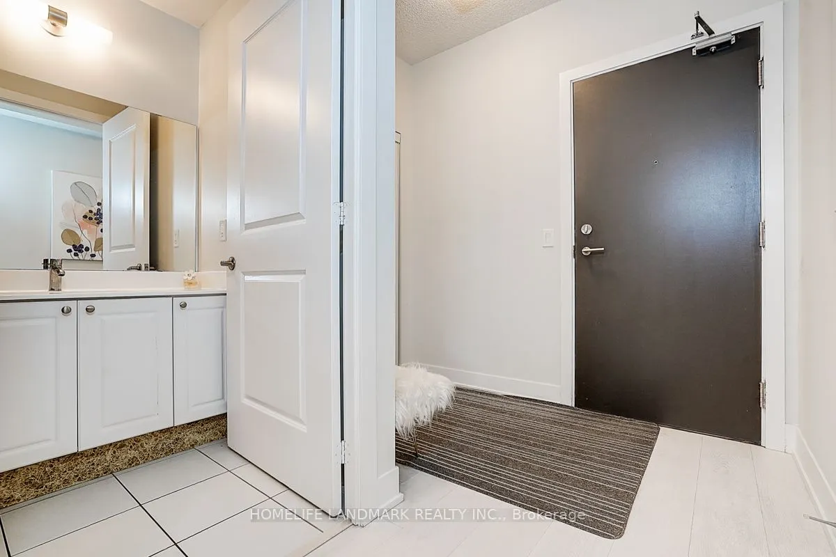 68 Merton Street, #901