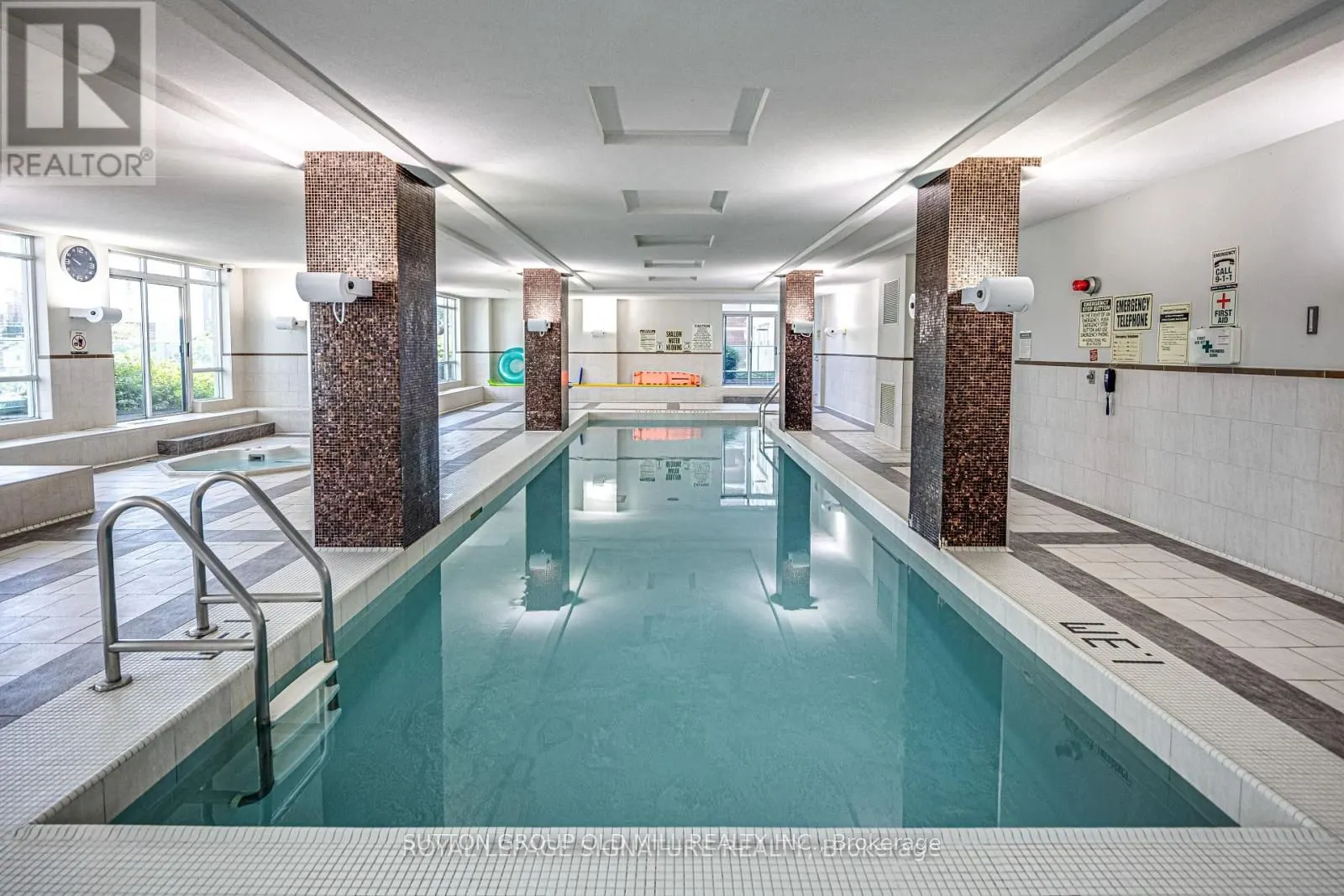 212 Eglinton Avenue E, #1506