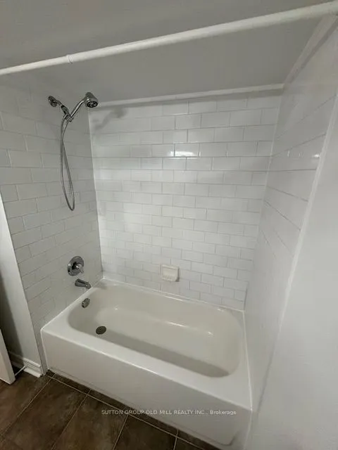 212 Eglinton Avenue E, #1506