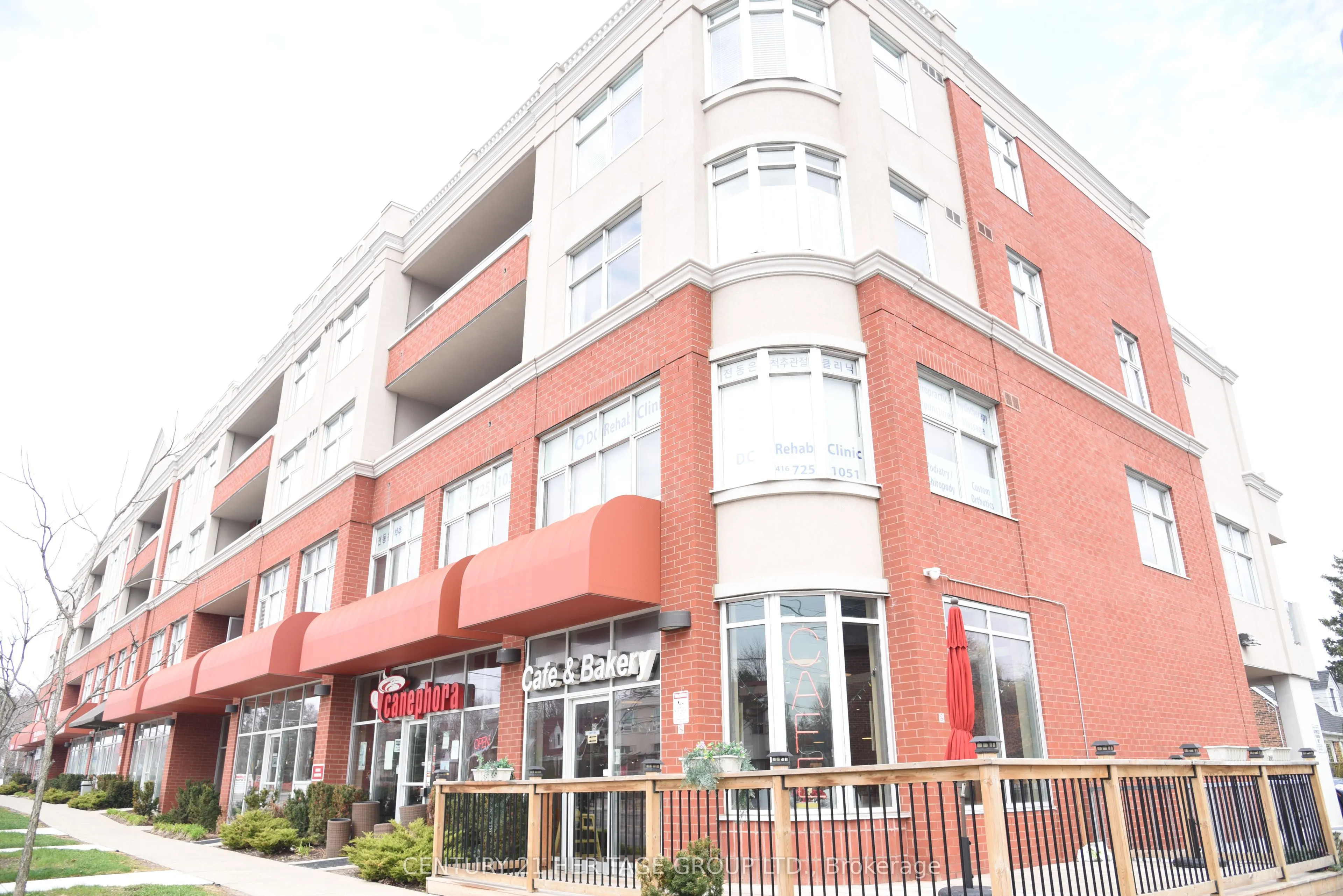 222 Finch Avenue W, #203