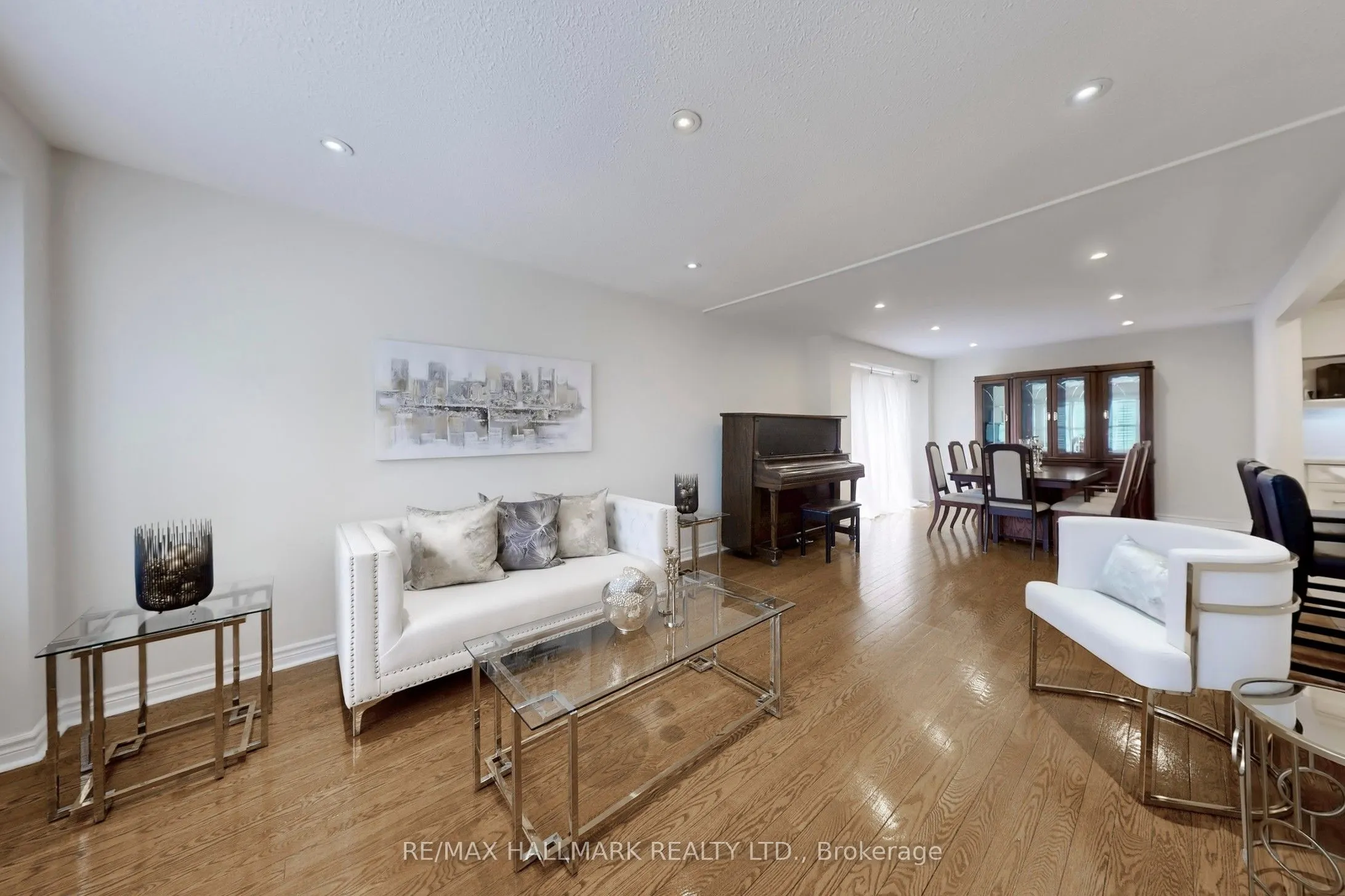 2 Butterfield Drive